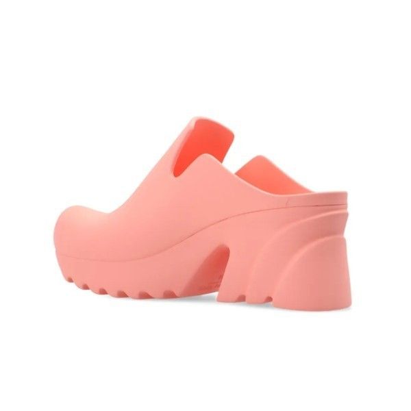 o1loc1c0224 Rubber Flash Clogs in Pink