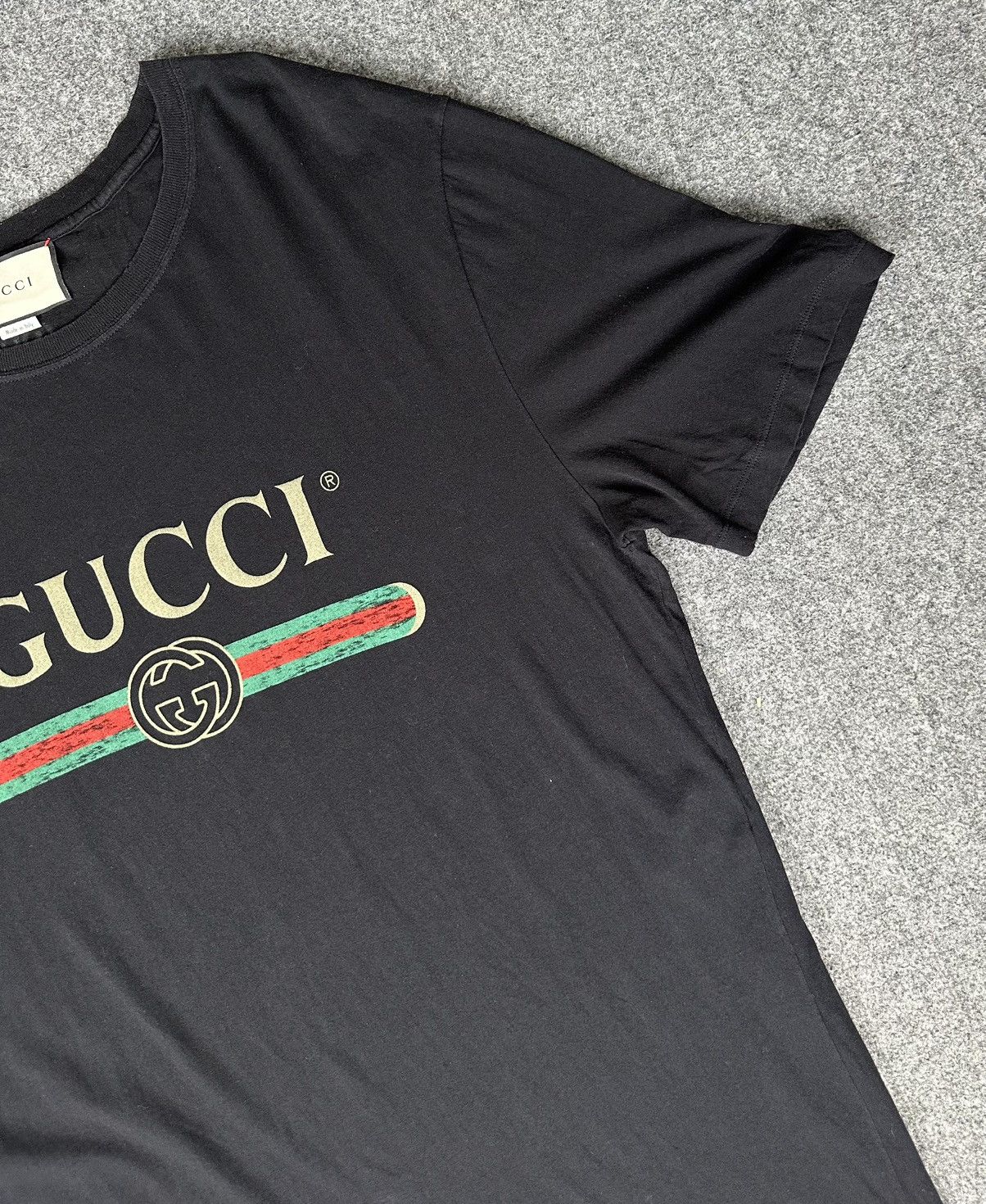 Gucci Gucci - Classic Logo Distressed - Short Sleeve Shirt - Black Size US XL / EU 56 / 4 - 4 Thumbnail