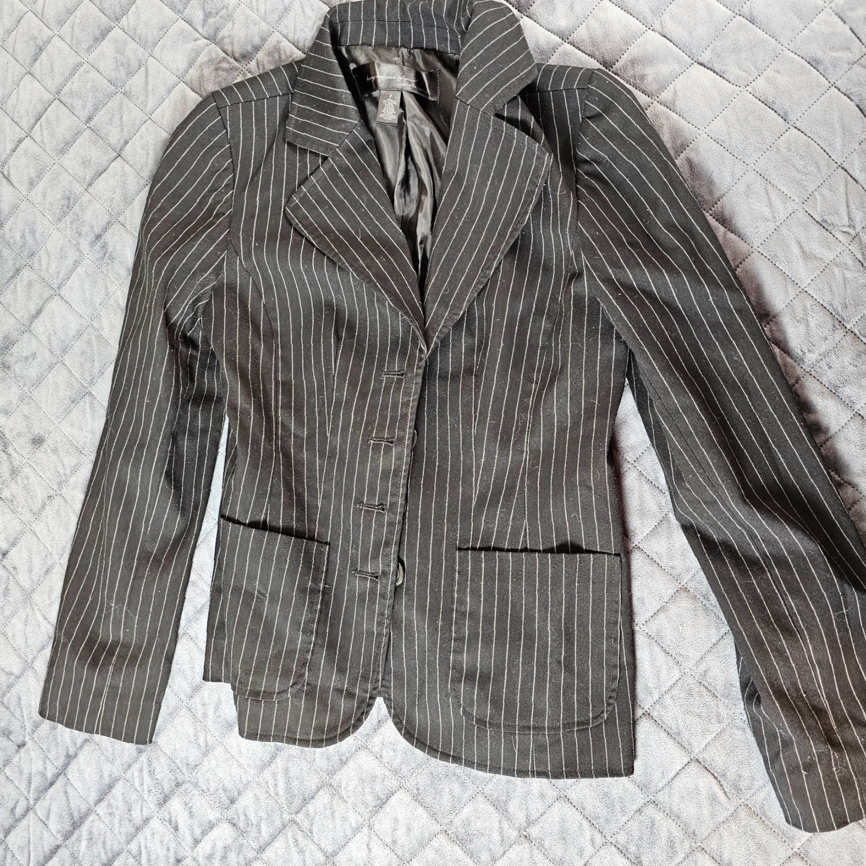 Vintage Apostrophe Black Blazer Jacket Women's Size 2 Pinstripe Front Button Four-Button Single-Breasted Pocket Formal Chest Small Size 2 Black Size XS / US 0-2 / IT 36-38 - 6 Thumbnail