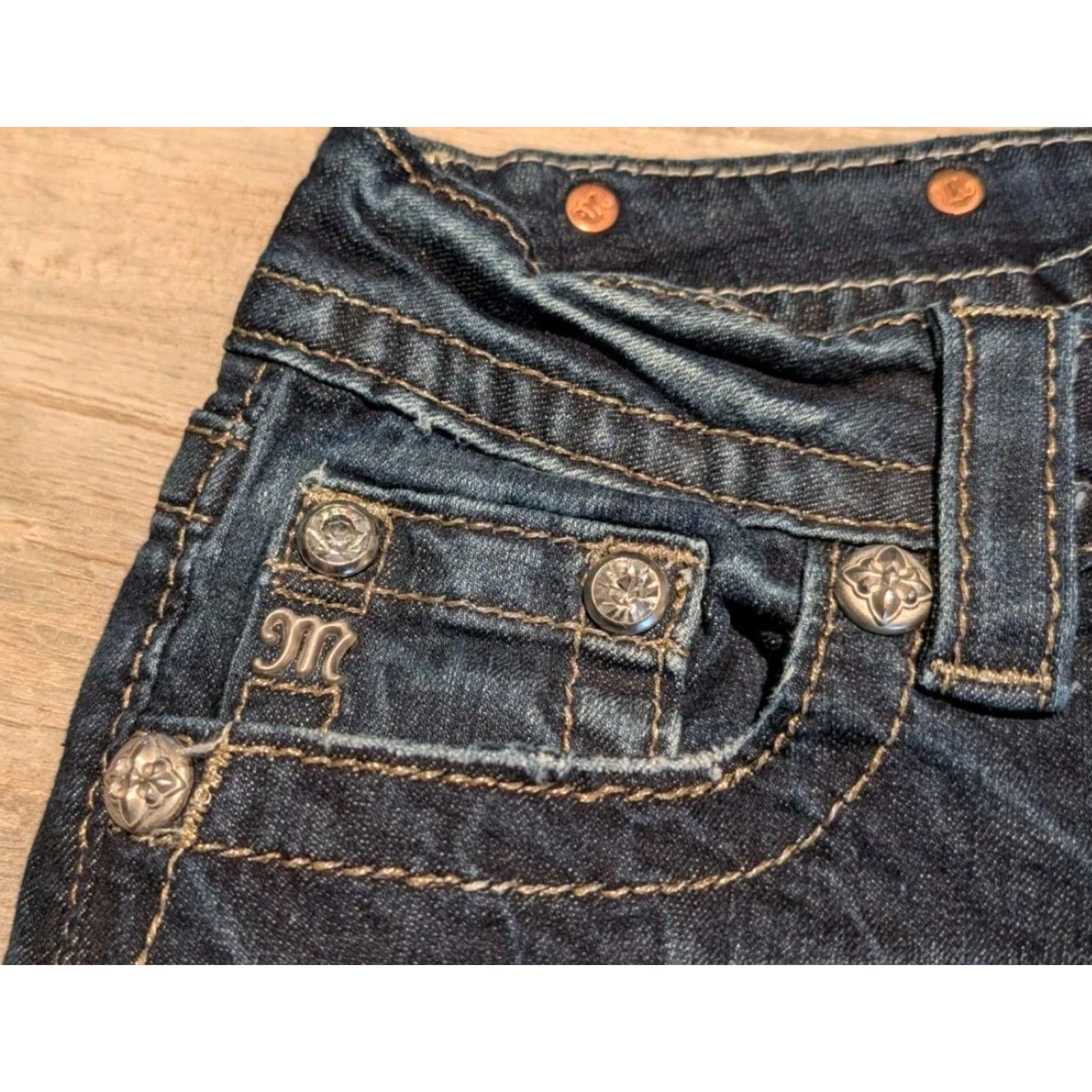 Miss Me Miss Me Jeans Boots Cut Adult Womens 26 Blue Sequin Fleur-de-lis Signature Rise Bootcut Jeans 26 Regular Womens Size 26" / US 2 / IT 38 - 5 Thumbnail