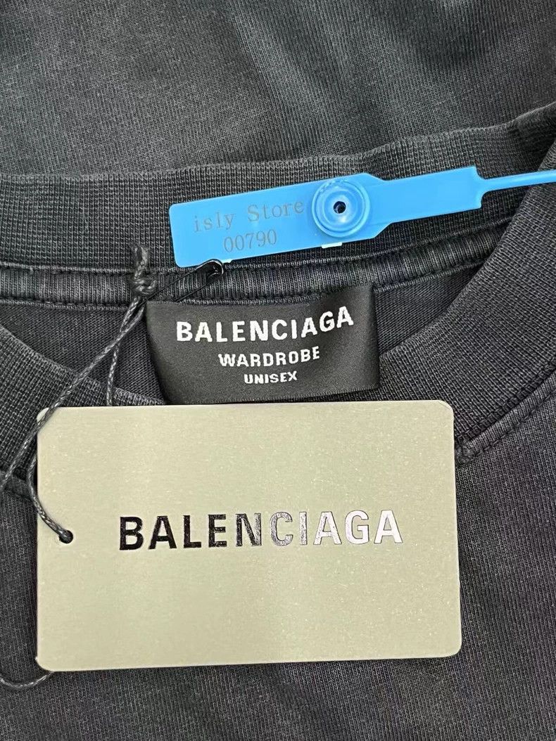 Balenciaga Balenciaga Letter logo slouchy crewneck T-shirt Size US S / EU 44-46 / 1 - 4 Thumbnail