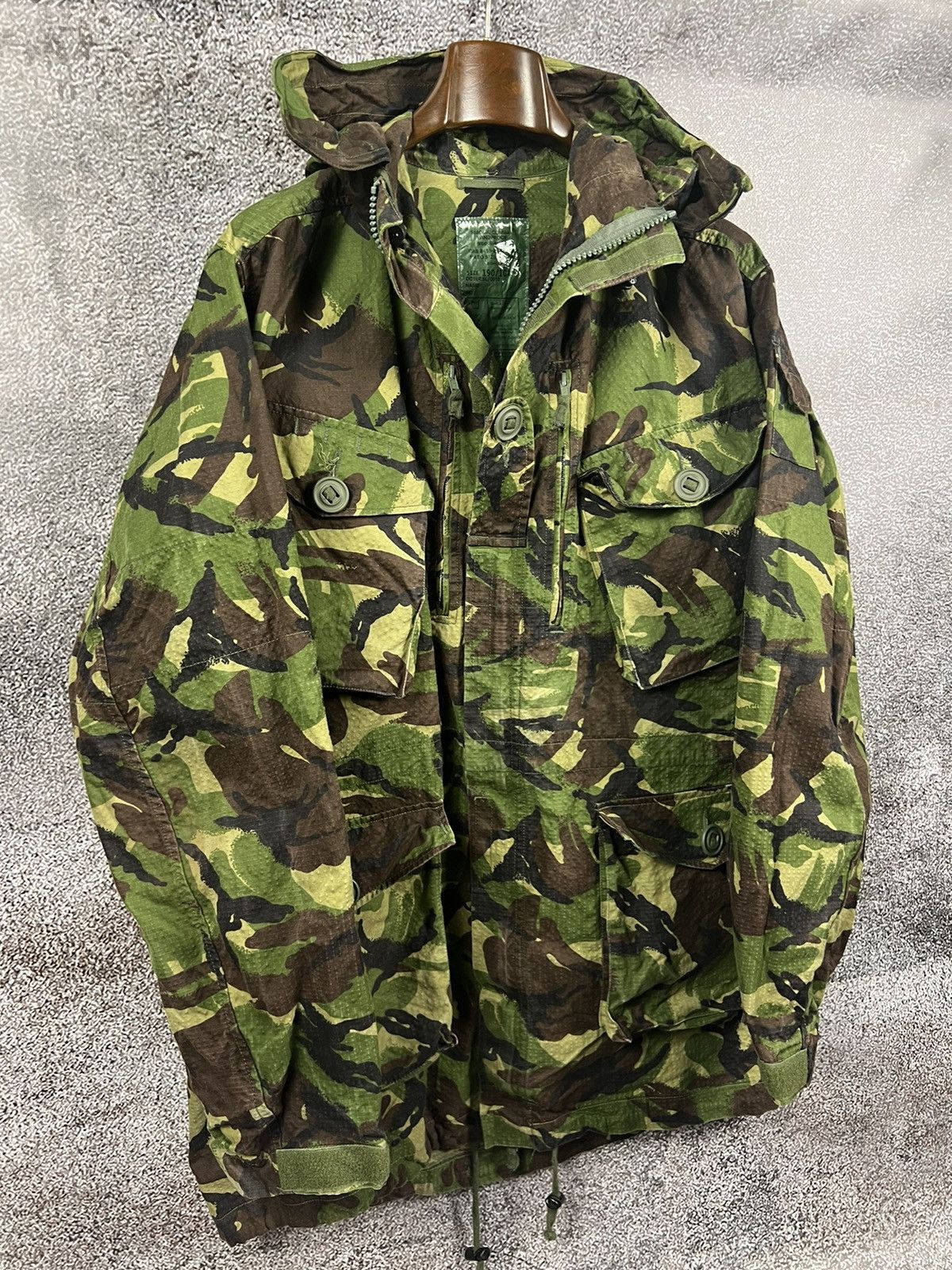 Vintage British Army Jacket Smock Windproof DPM Woodland military Size US XL / EU 56 / 4 - 2 Thumbnail