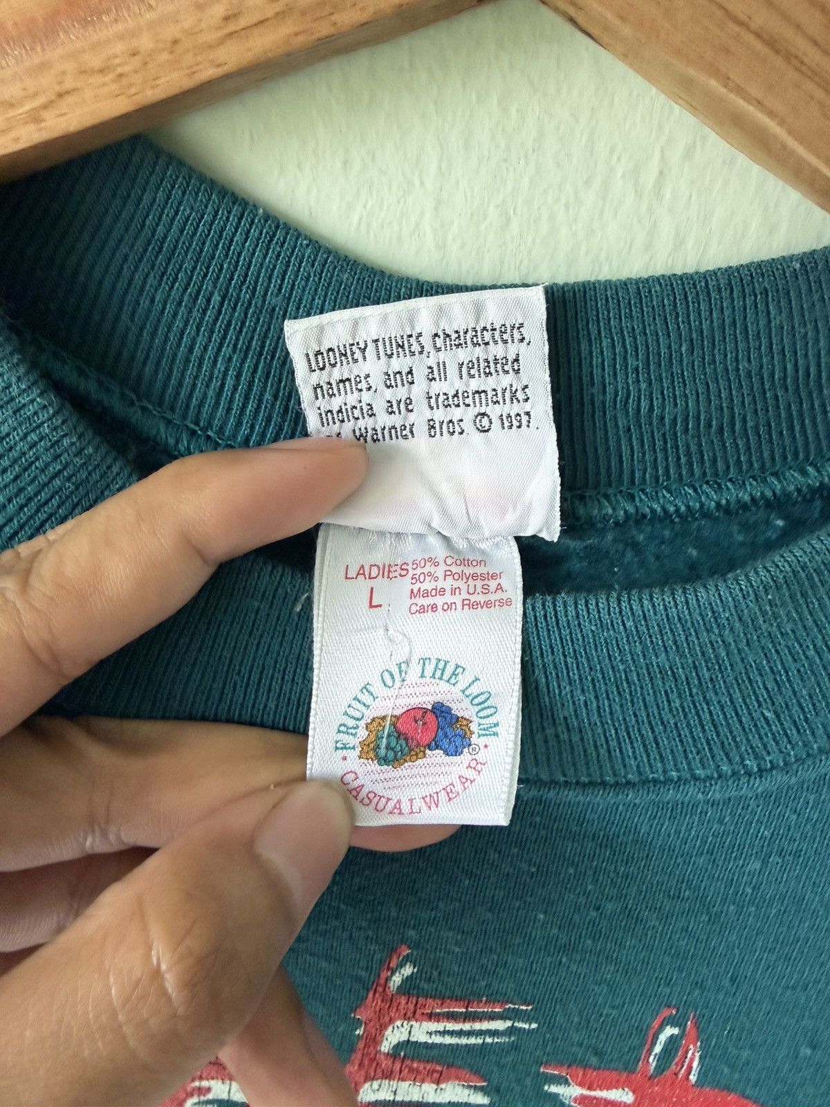 Fruit Of The Loom Vintage Tazmania Christmas Edition Size US L / EU 52-54 / 3 - 4 Thumbnail