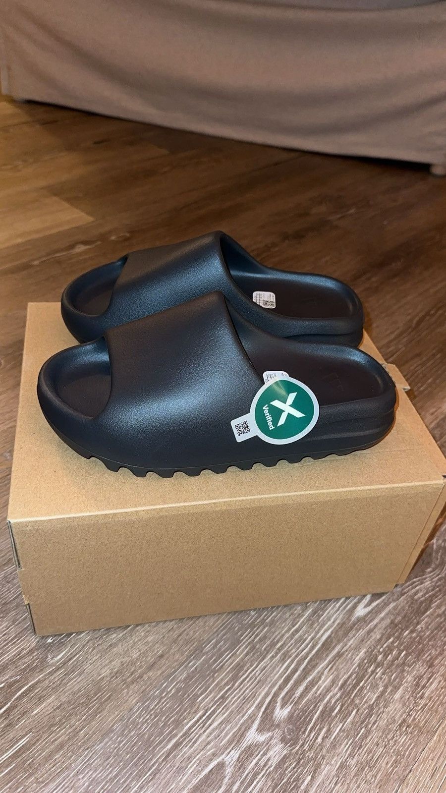Yeezy Adidas Yeezy slide Size US 5 / IT 35 - 1 Thumbnail