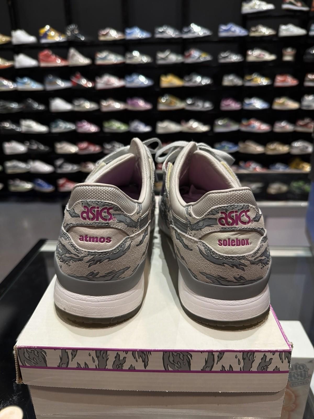 Asics atmos × Solebox × Asics Gel-Lyte III Grey Grey 11.5 Size US 11.5 / EU 44-45 - 11 Thumbnail