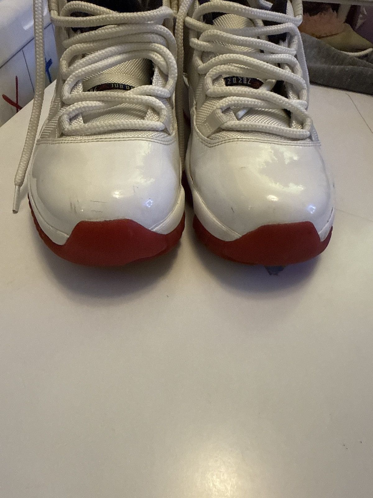 Nike Jordan 11 low cherry bottom Size US 9 / EU 42 - 15 Thumbnail