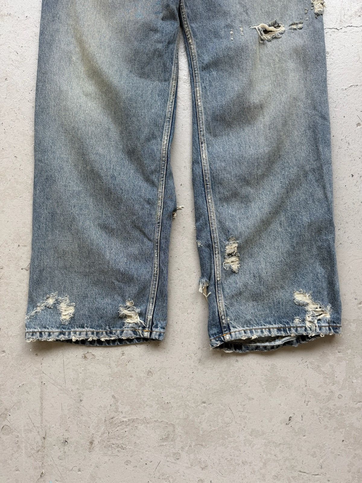 Balenciaga Balenciaga Super Destroyed Baggy Denim Size US 31 - 6 Thumbnail