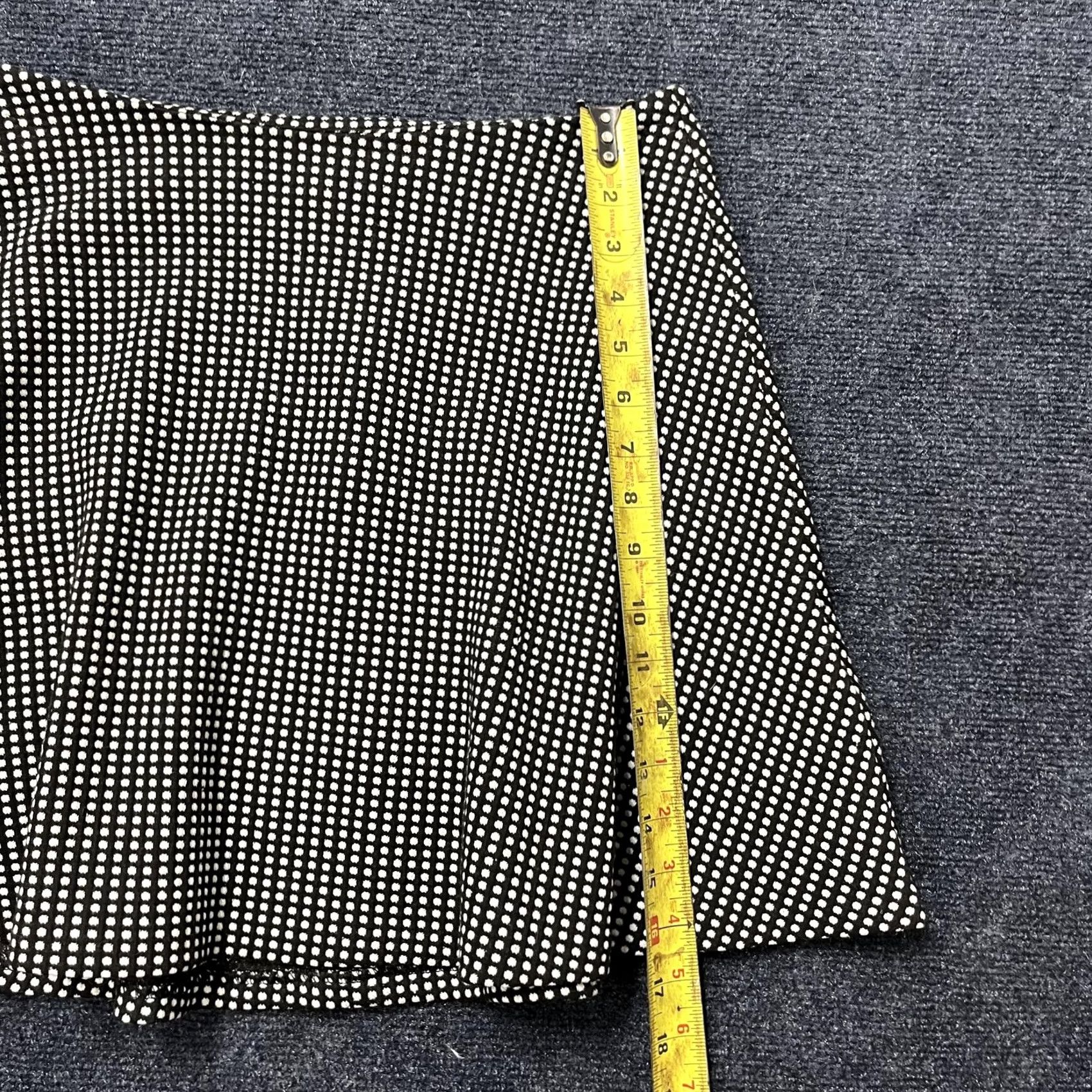 Banana Republic Banana Republic Womens Mini Skirt A-Line Polyester Knit Stretch Short Black White Polka Dots Size 26" / US 2 / IT 38 - 6 Thumbnail