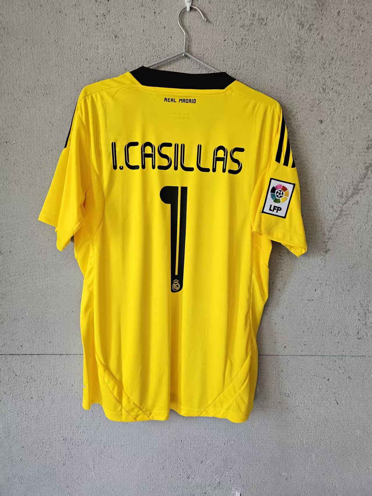 Other 2011 2012 Real Madrid #1 Iker Casillas Jersey Size US S / EU 44-46 / 1 - 2 Thumbnail