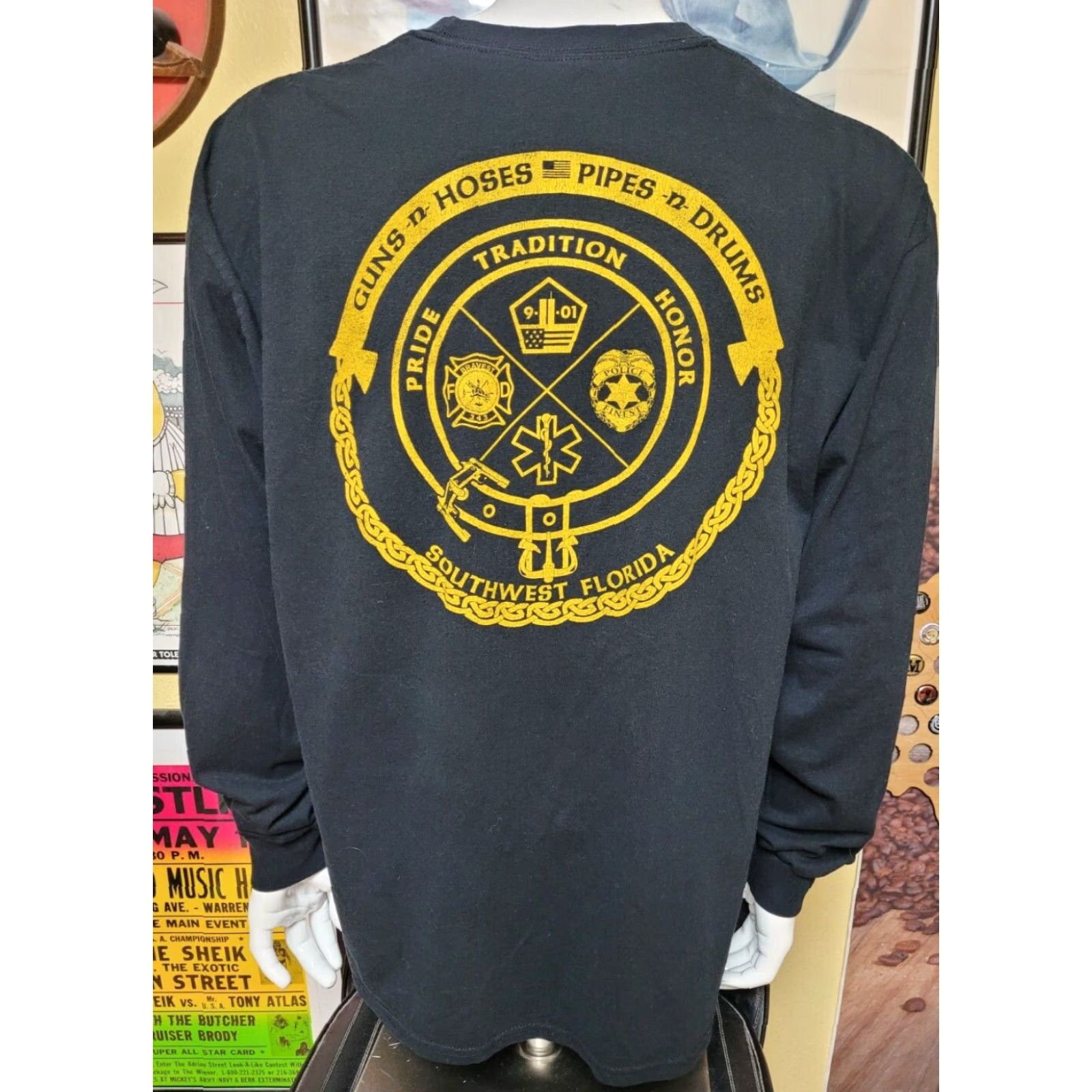Gildan Guns N Hoses Pipes N Drums Southwest Florida Longsleeve T Shirt XL Black Gildan Dryblend Logo Cotton Crew Neck Men T-Shirt Size US XL / EU 56 / 4 - 4 Thumbnail