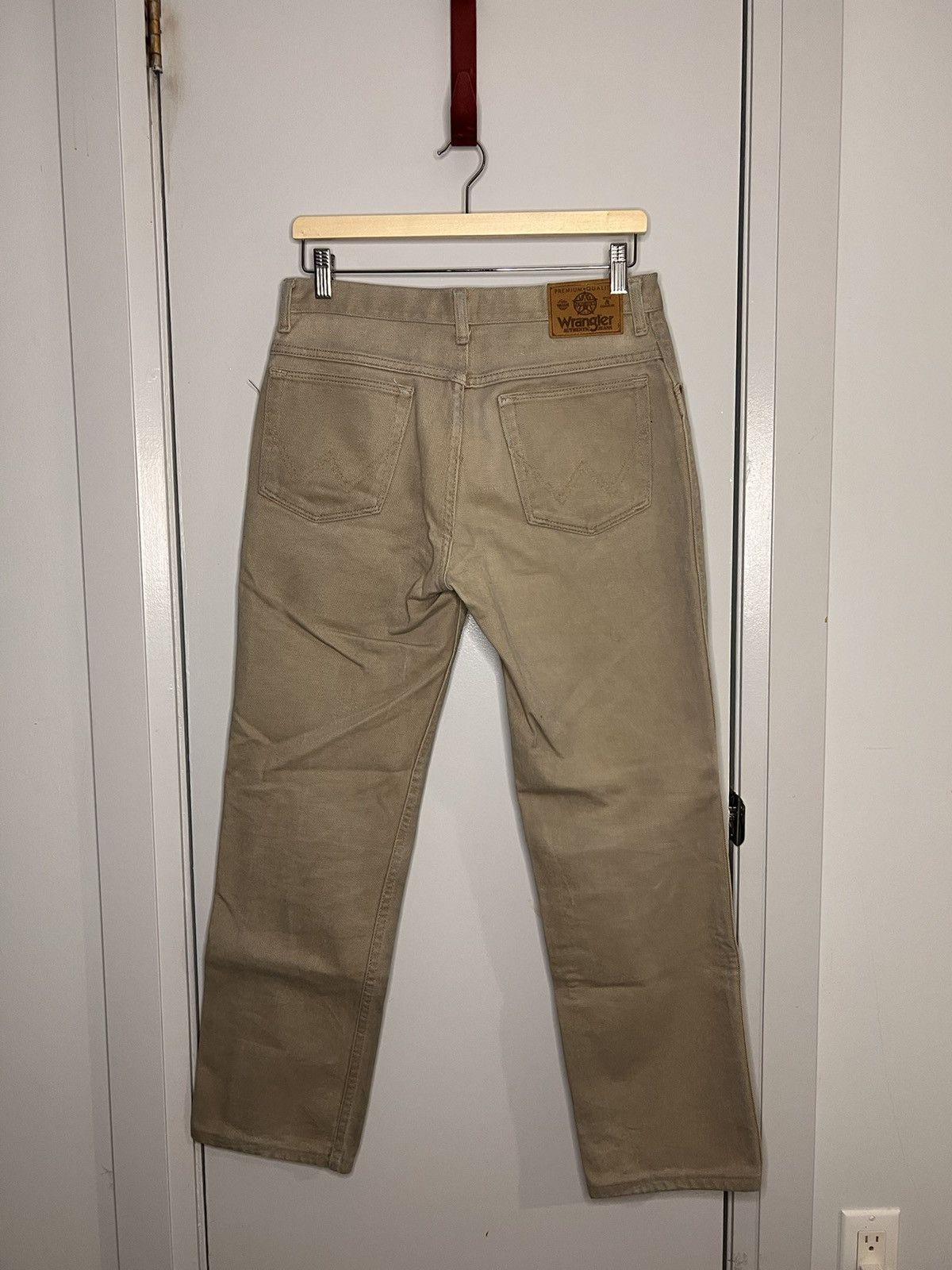 Wrangler Wrangler light brown jeans Size US 32 / EU 48 - 1 Thumbnail
