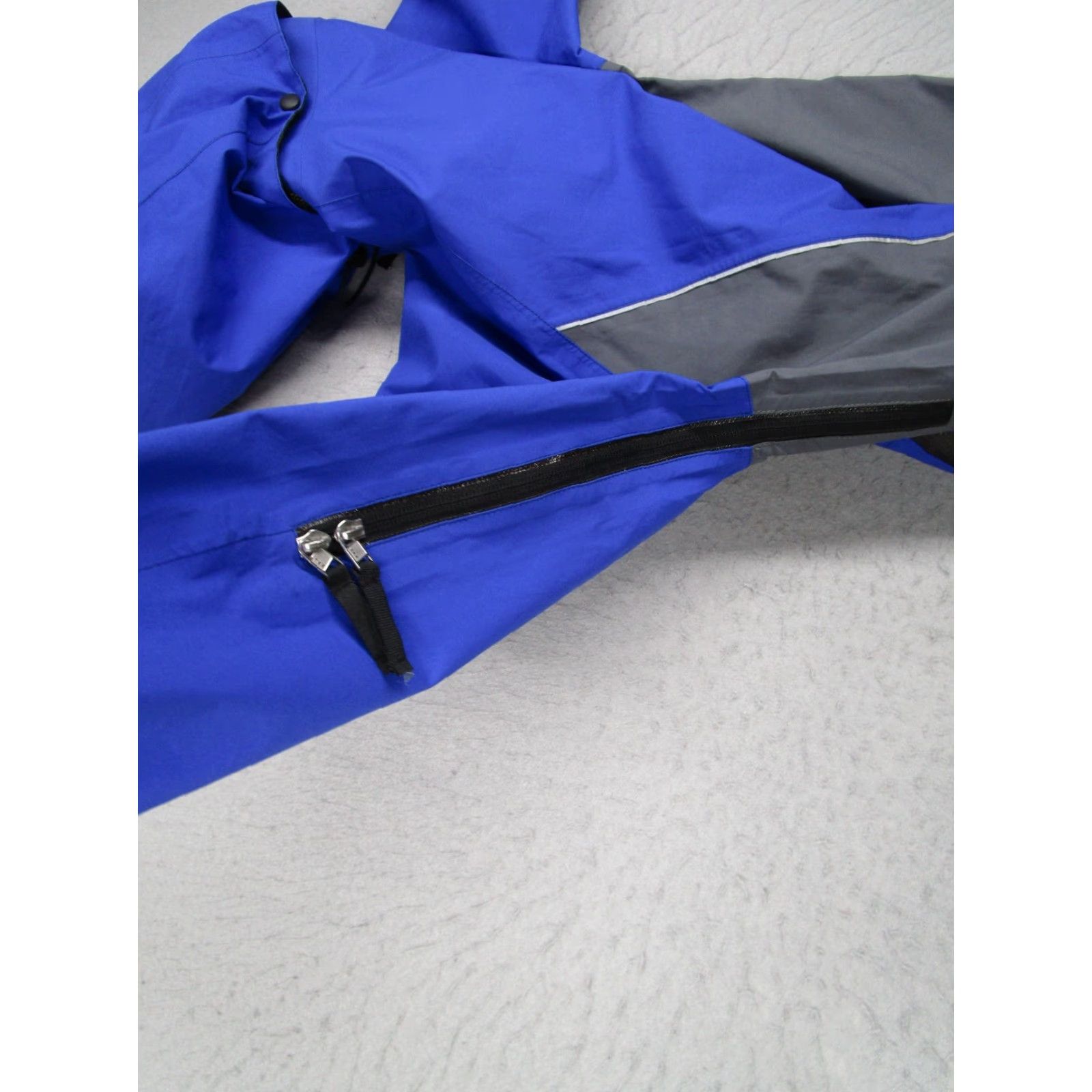 Vintage Performance Jacket Mens Large Blue Waterproof Hooded Cycling Rain Windbreaker Size US L / EU 52-54 / 3 - 6 Thumbnail