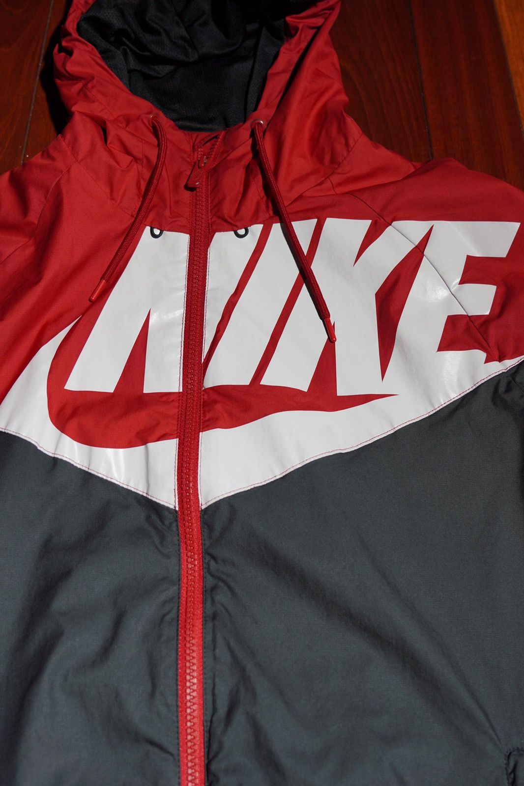 Nike Nike Windbreaker Hoodie Size US S / EU 44-46 / 1 - 2 Thumbnail
