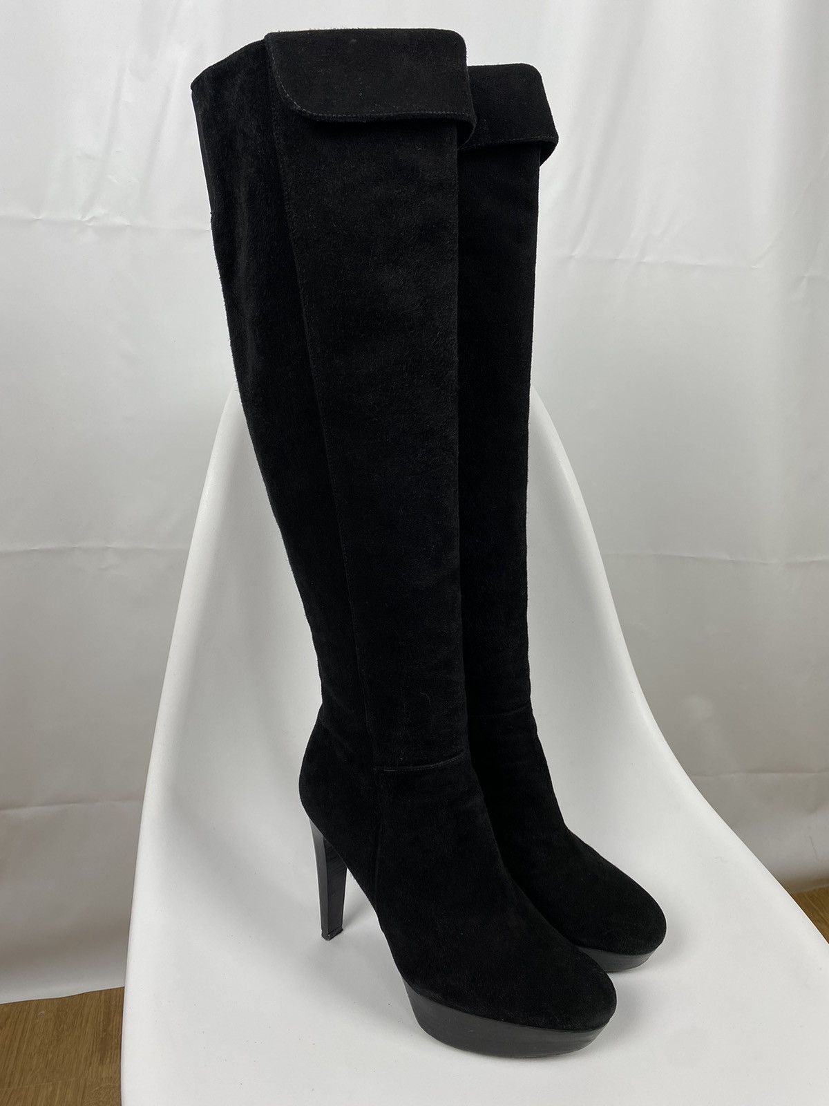 Stuart Weitzman Suede Over The Knee Boots size 37,5