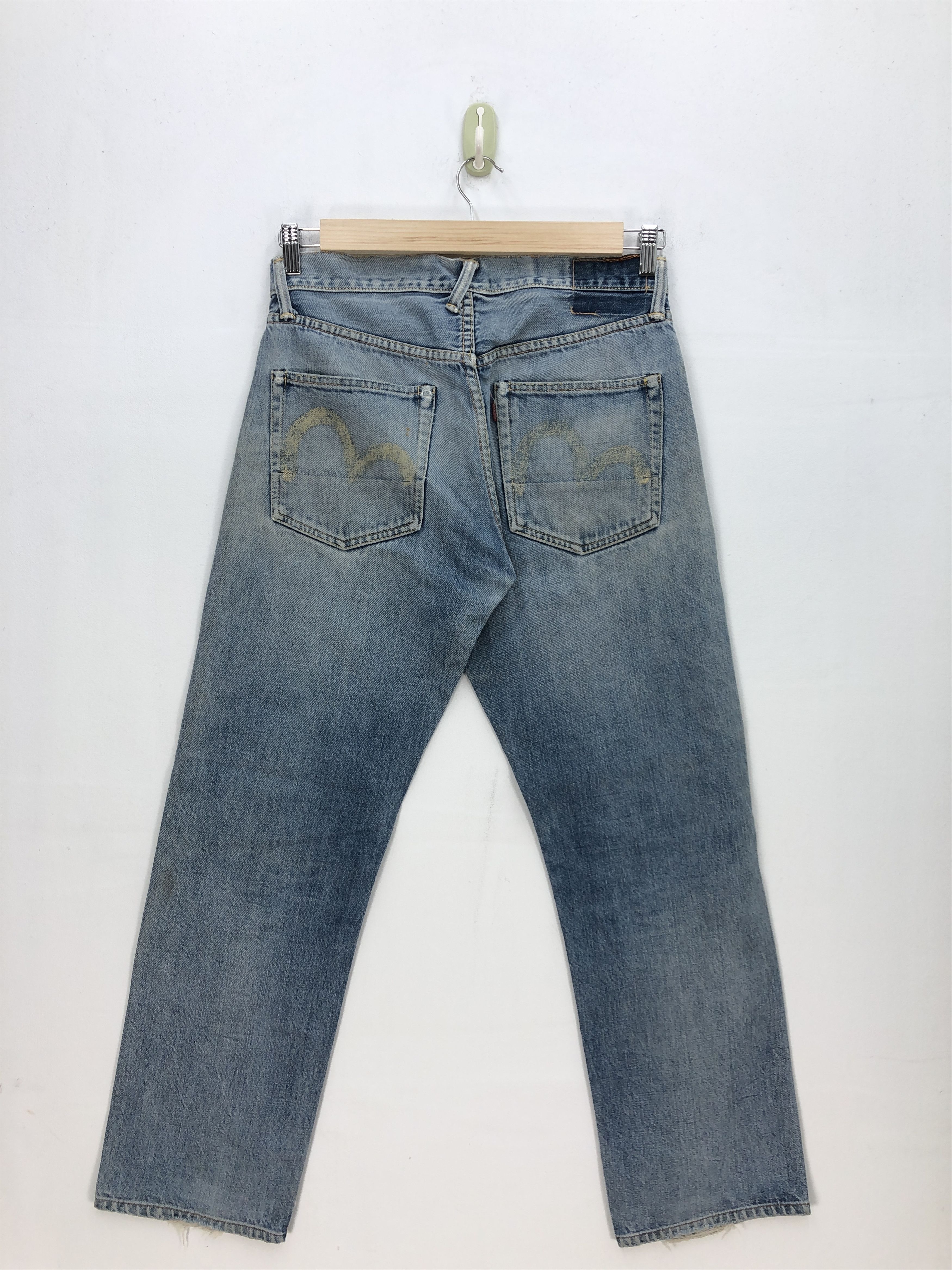 Japanese Brand Vintage Evisu Selvedge Jeans Faded Redline Light Wash Denim Size US 32 / EU 48 - 2 Thumbnail