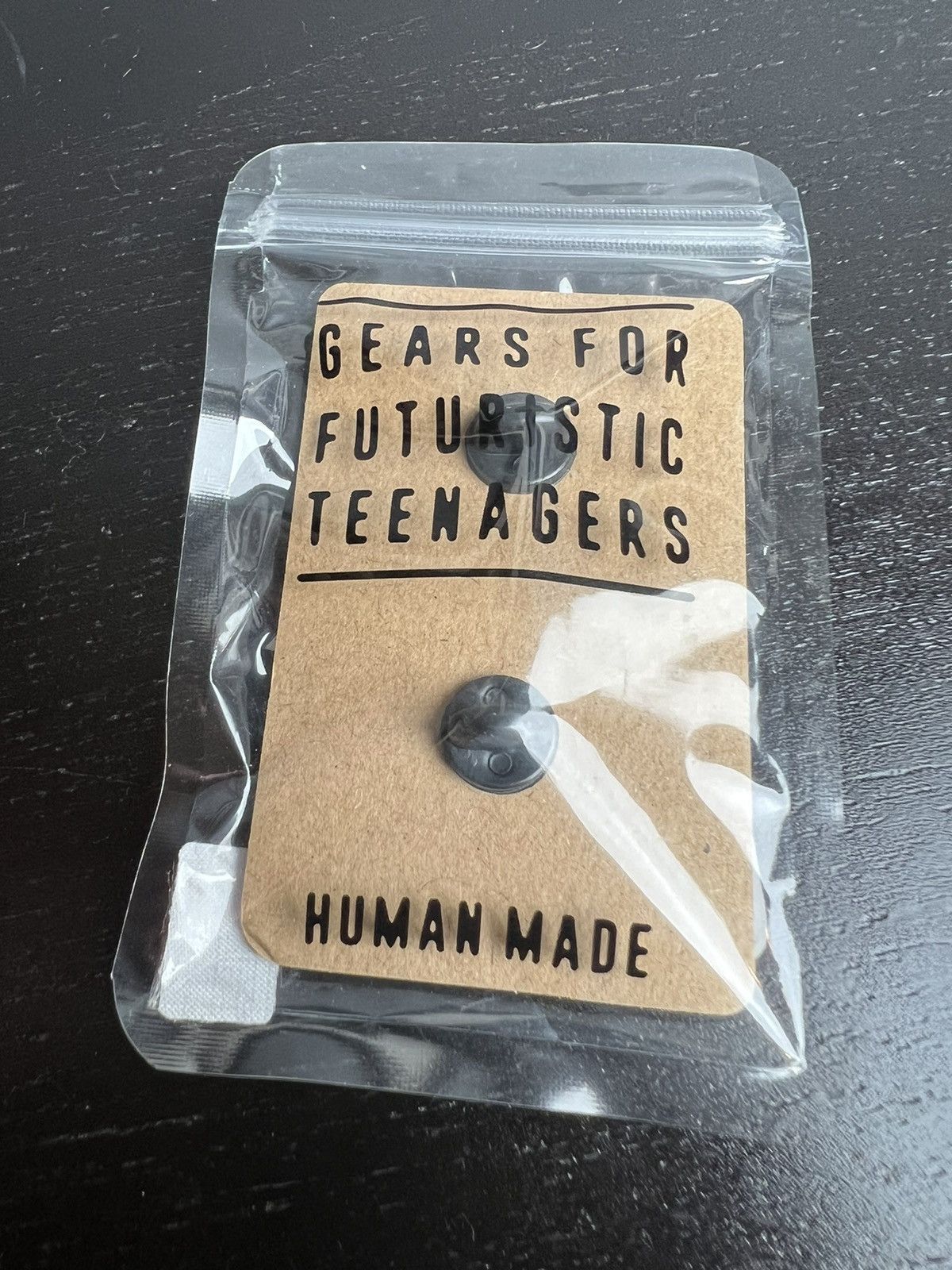 Human Made Human Made x Blue Bottle Coffee Pin Set Size ONE SIZE - 3 Thumbnail