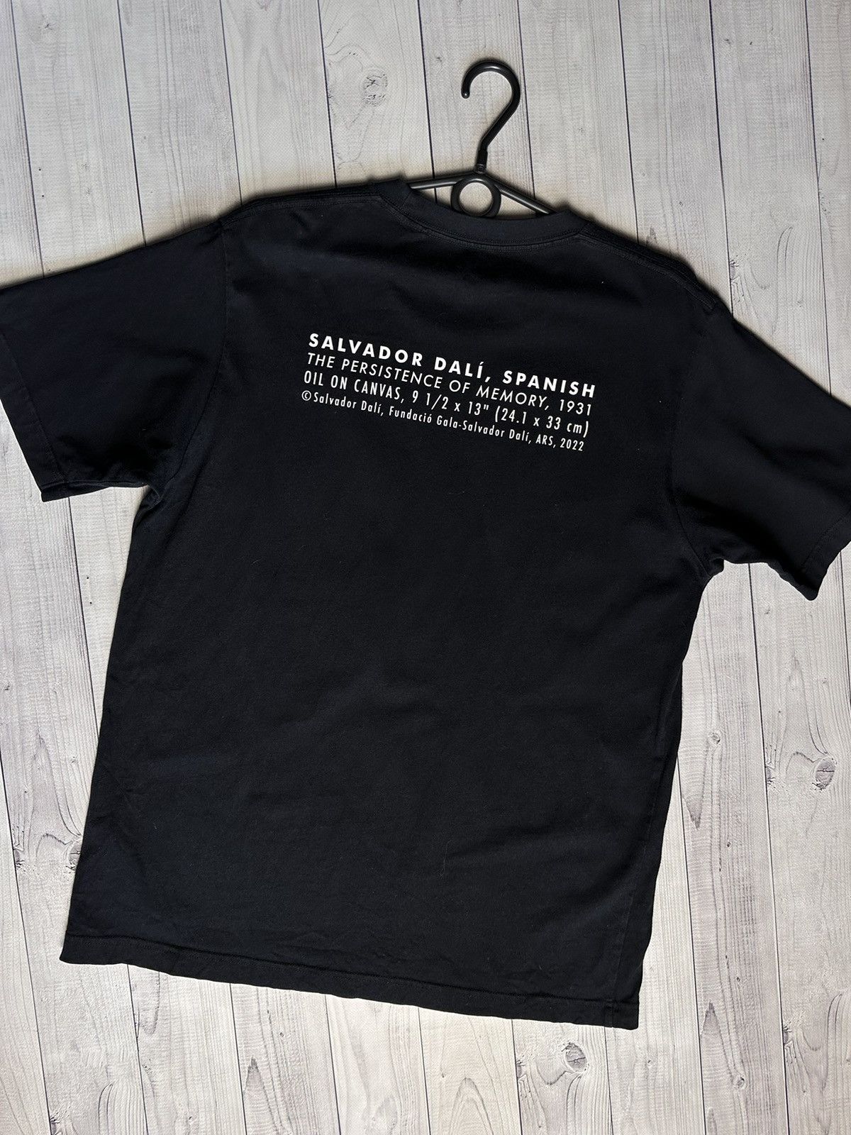 Uniqlo Uniqlo vs Salvador Dali Spanish tee MoMA rare size M Size US M / EU 48-50 / 2 - 2 Thumbnail