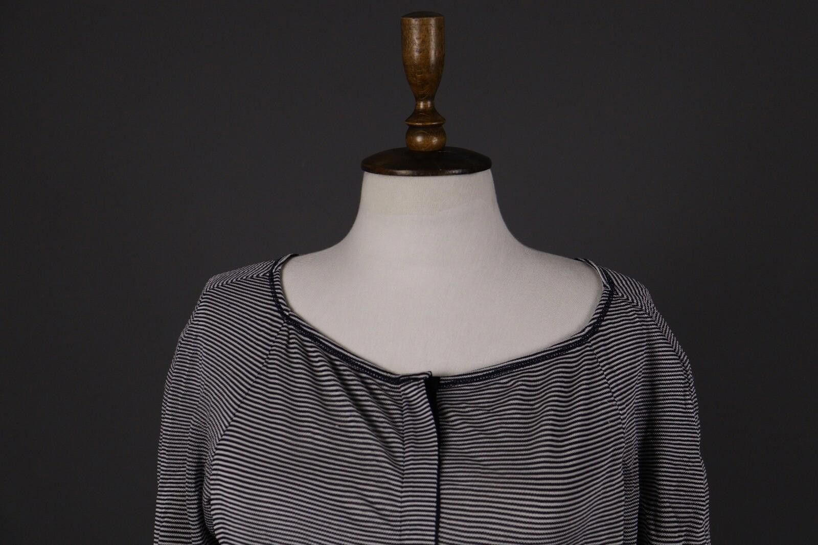 Armani Collezioni ARMANI COLLEZIONI Gray Stripe Top Shirt Blouse Size 48 Size M / US 6-8 / IT 42-44 - 2 Thumbnail