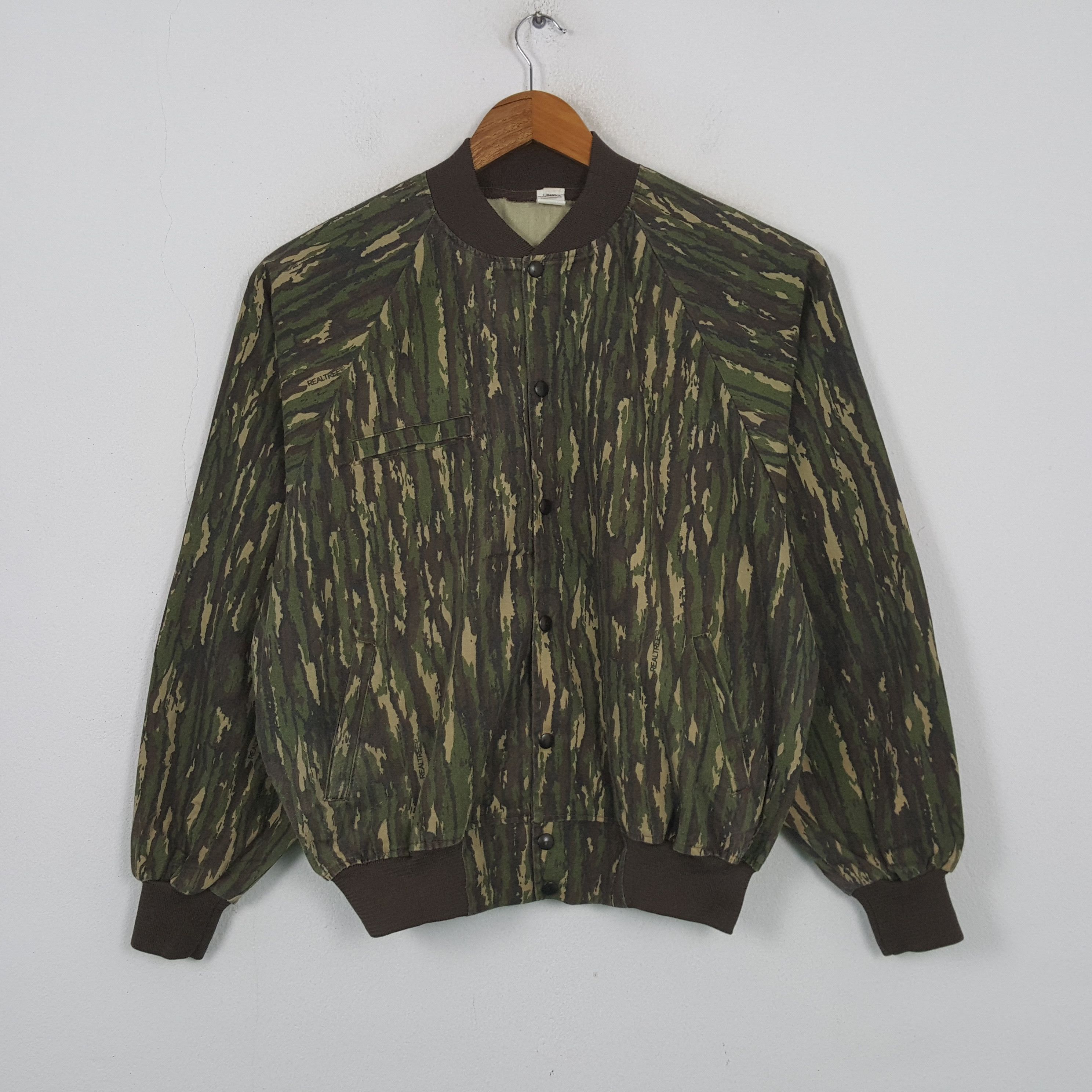 Vintage Vintage Realtree American Mountain Motif Jacket RR10 Size US XL / EU 56 / 4 - 1 Thumbnail