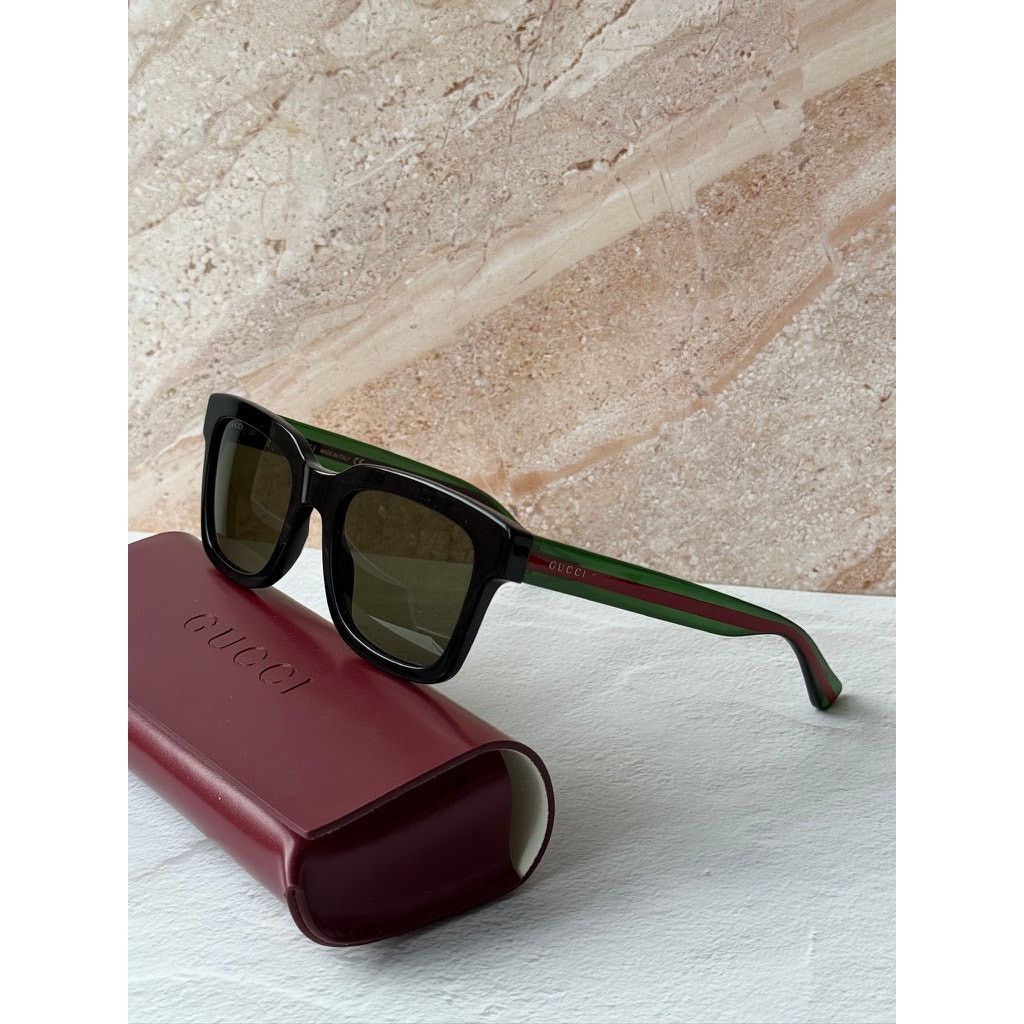 Gucci NEW Gucci GG0001S Black Striped Arm Sunglasses Size ONE SIZE - 2 Thumbnail