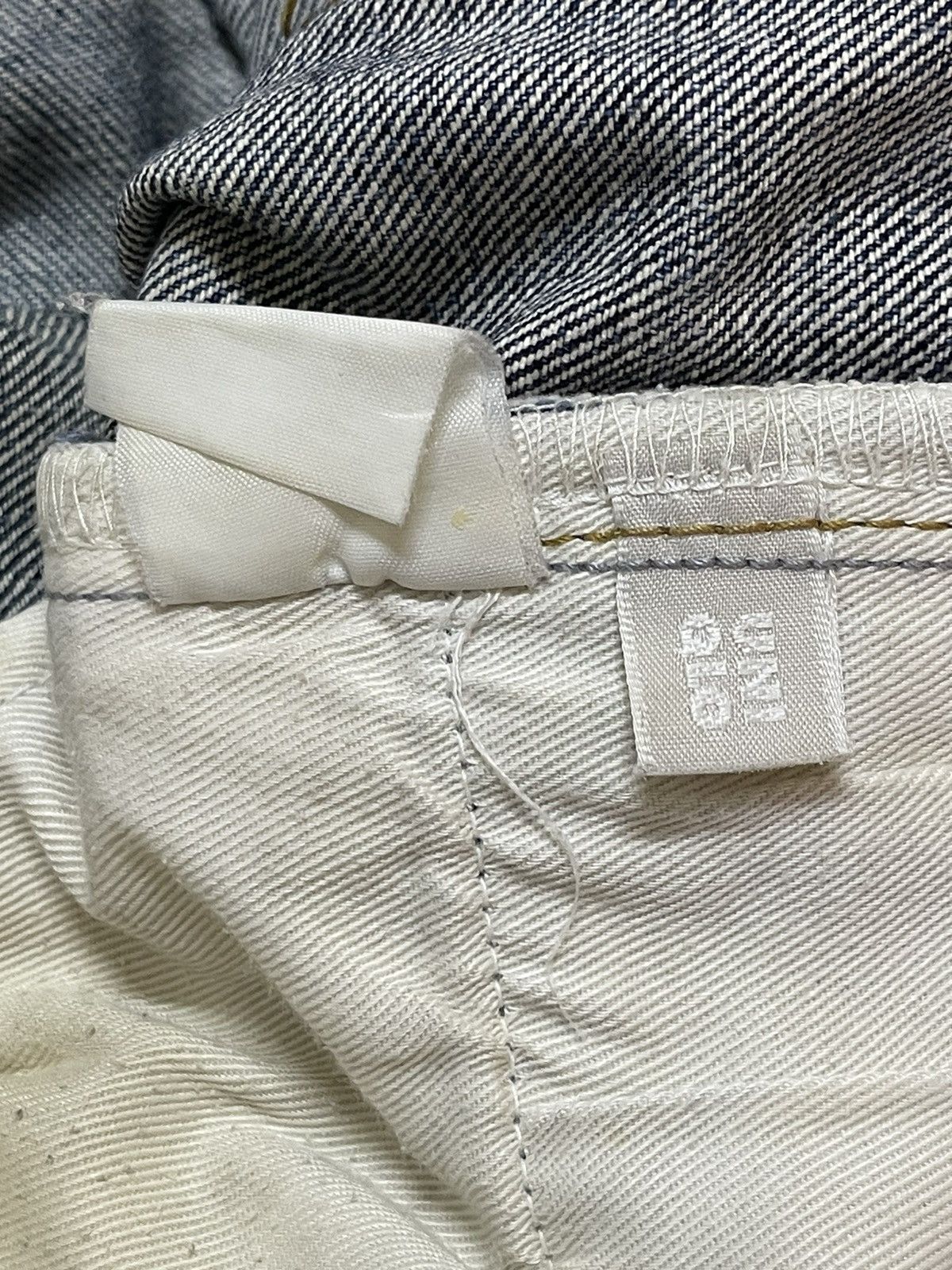 Uniqlo Vintage Japanese Uniqlo Blue Faded Wash Style Bootcut Jeans Size US 34 / EU 50 - 10 Thumbnail