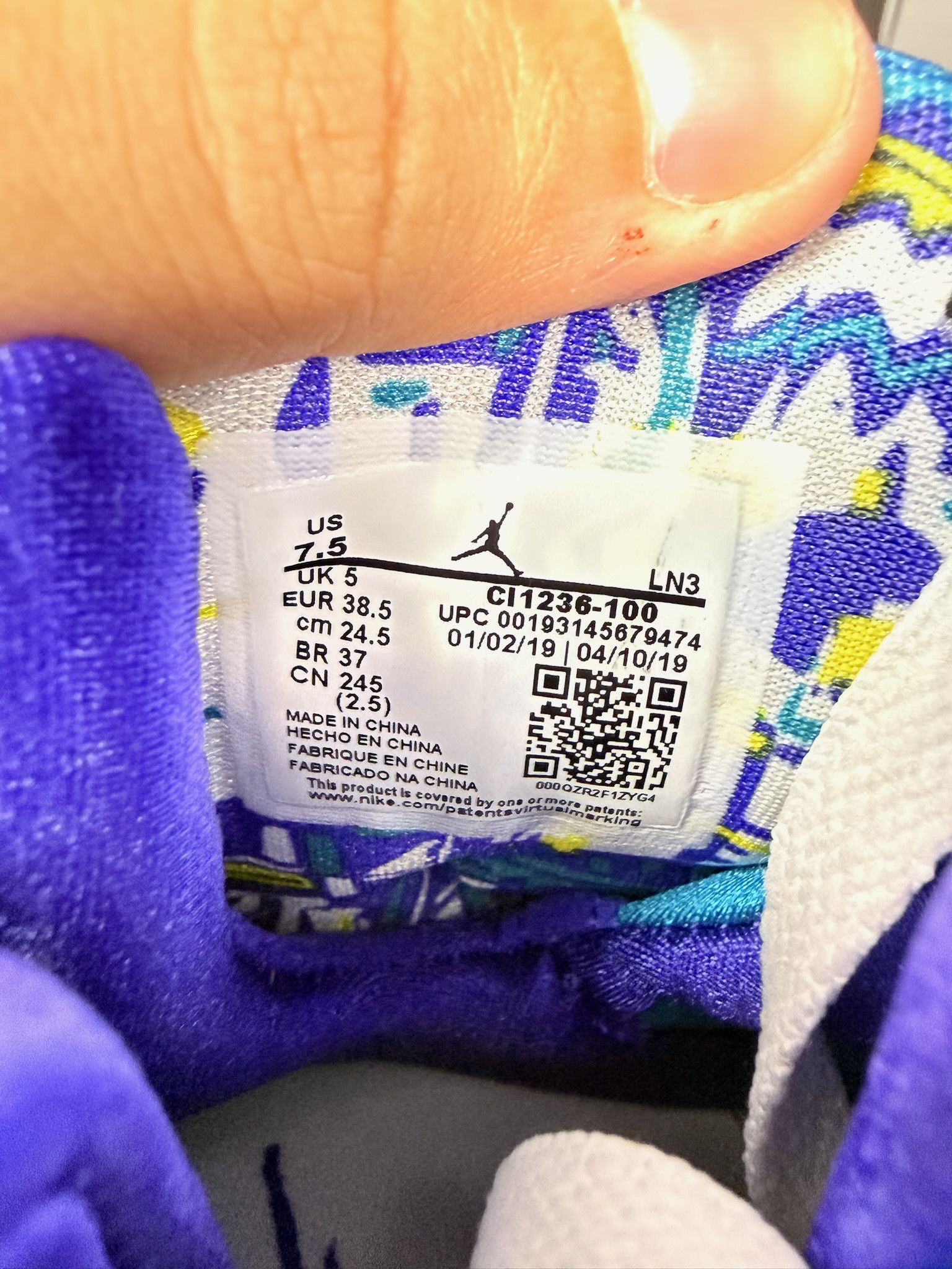 Jordan Brand Air Jordan 8 Retro "White Aqua" (2019) (WMNS) - Size 7.5 Size US 7.5 / IT 37.5 - 8 Thumbnail