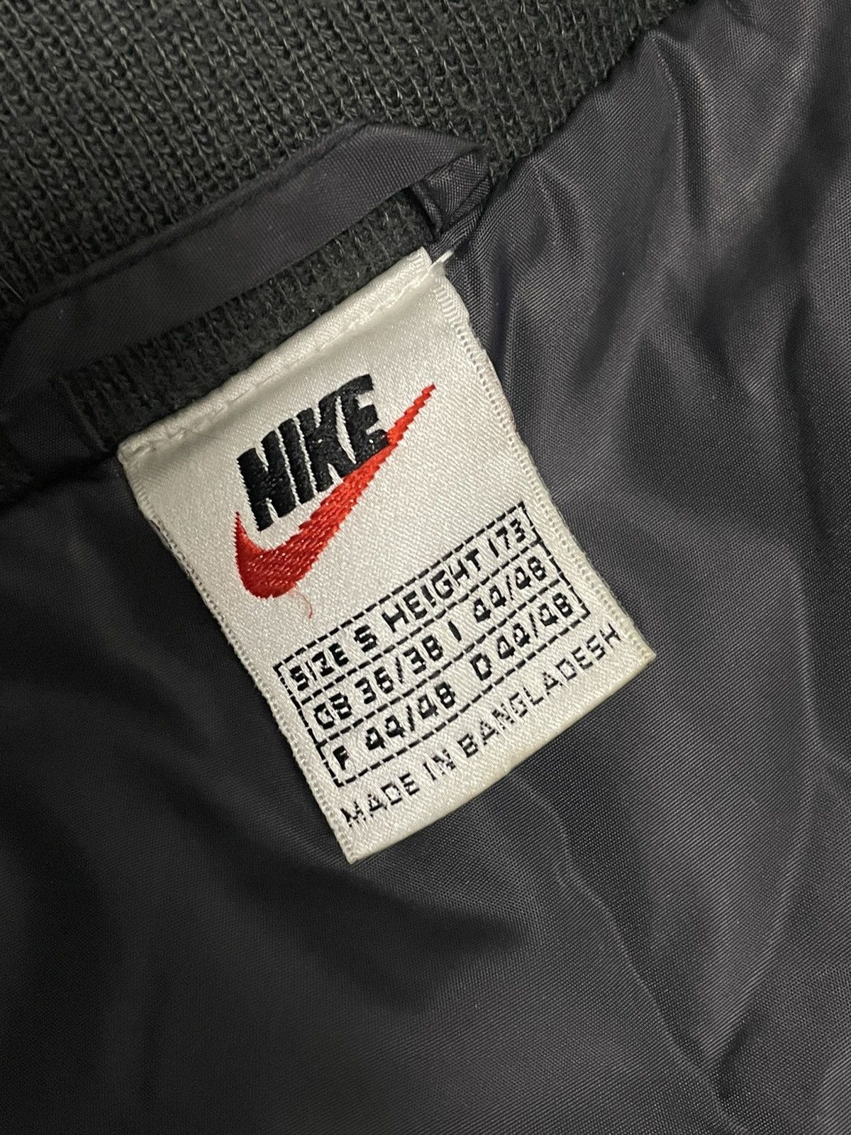 Nike Vintage Nike Nylon Drill Jacket Big Logo Size US M / EU 48-50 / 2 - 9 Thumbnail