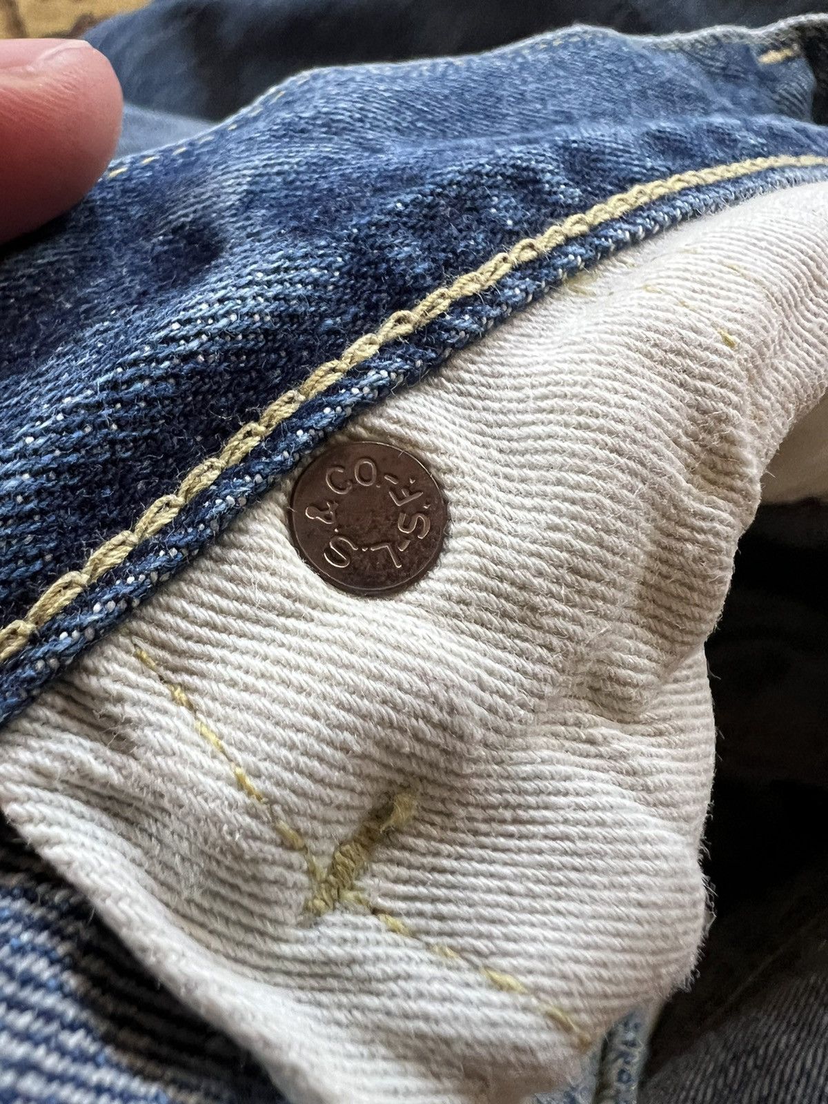 Levi's × Levi's Vintage Clothing VINTAGE LEVIS 503B BIG E SELVEDGE DISTRESSED JEANS Size US 32 / EU 48 - 13 Thumbnail