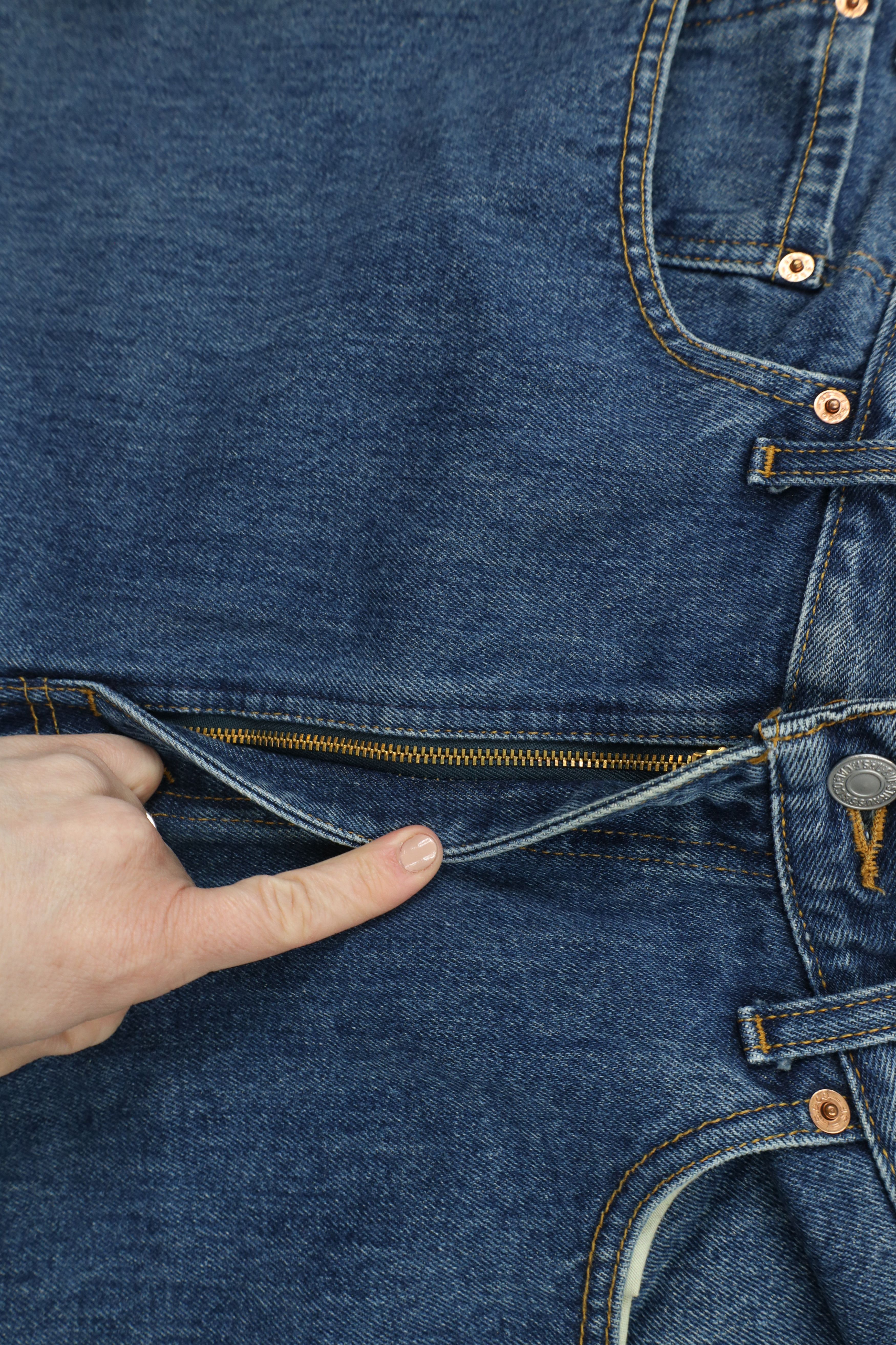 Levi's × Vintage Vintage Y2K 2002 Levis 550 Fit Denim Jeans Blue Cotton Size US 38 / EU 54 - 8 Thumbnail