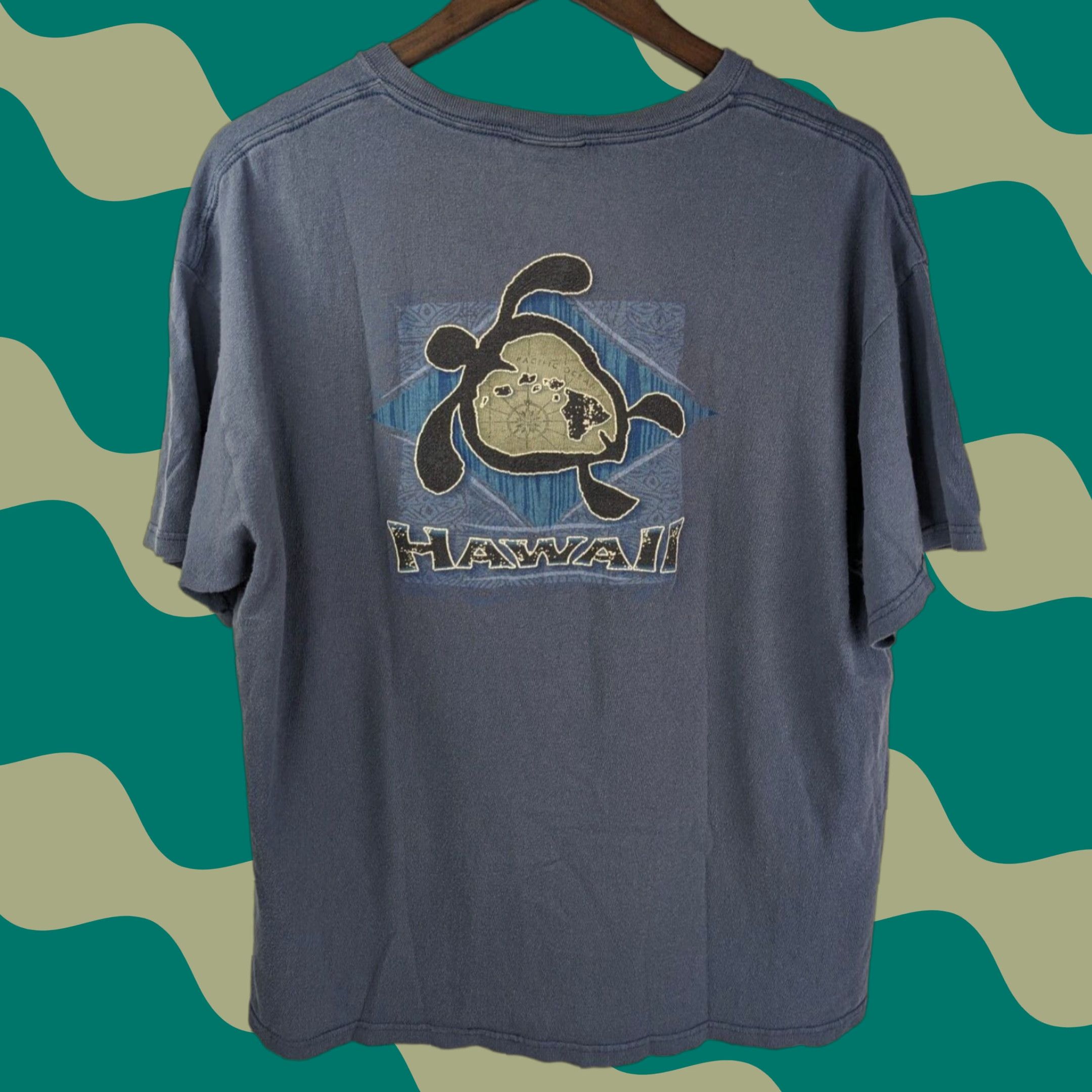Vintage VINTAGE Performance Surfwear Shirt Unisex Adults XL Blue Crew Neck Short Sleeve Cotton T-Shirt Turtle Map Hawaii Island Life Pacific Ocean Theme Size US XL / EU 56 / 4 - 1 Thumbnail