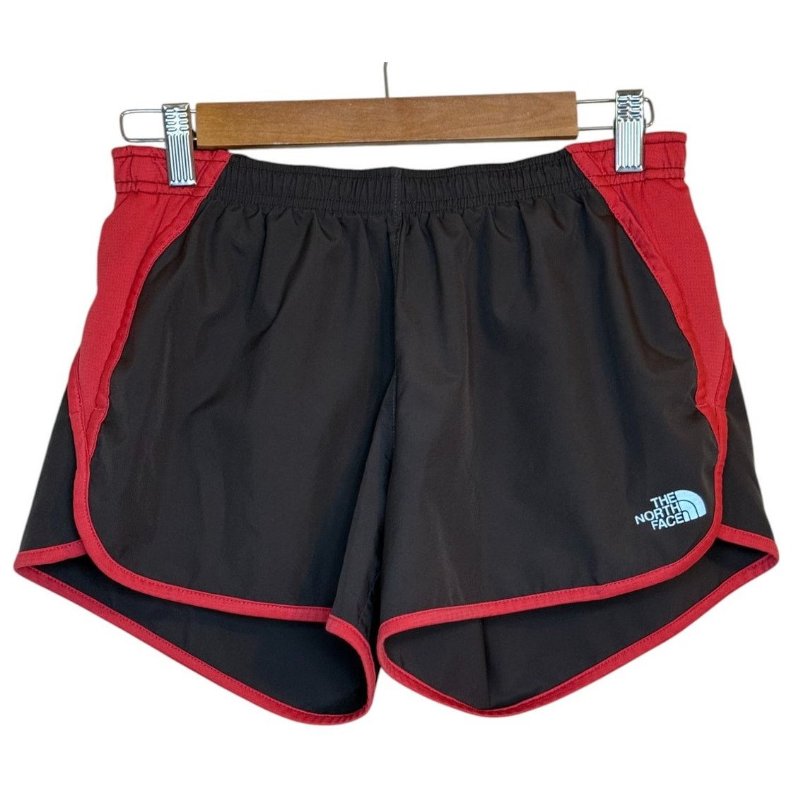 The North Face The North Face Shorts Women Small Gray Flight Series Running Size 26" / US 2 / IT 38 - 1 Thumbnail