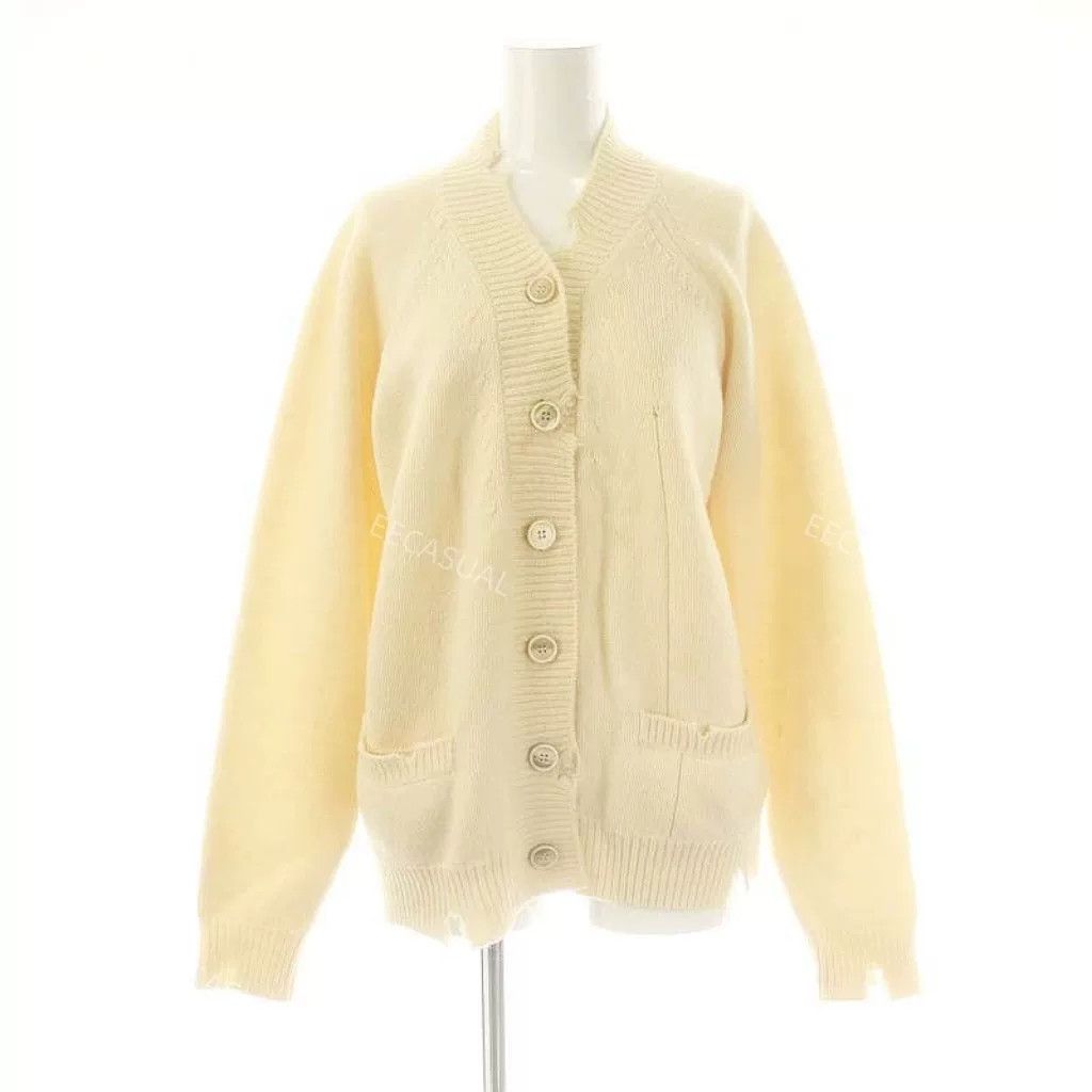 Maison Margiela Maison Margiela Hole Design Wool Cardigan Size XS / US 0-2 / IT 36-38 - 1 Thumbnail