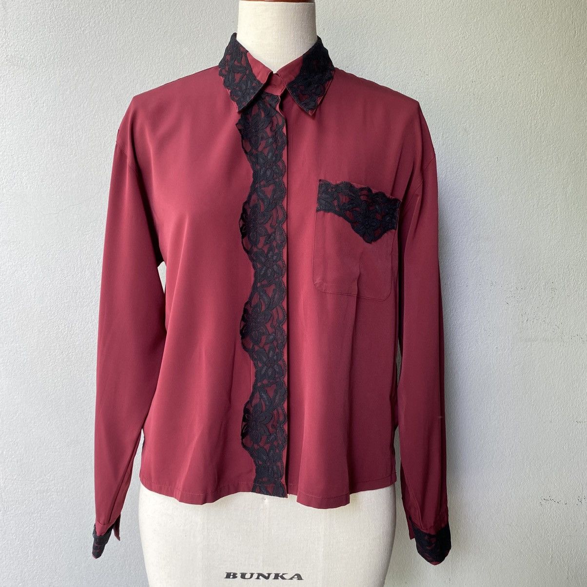 Moschino MOSSCHINO Red Lace Trimmed Shirt Size M / US 6-8 / IT 42-44 - 1 Thumbnail
