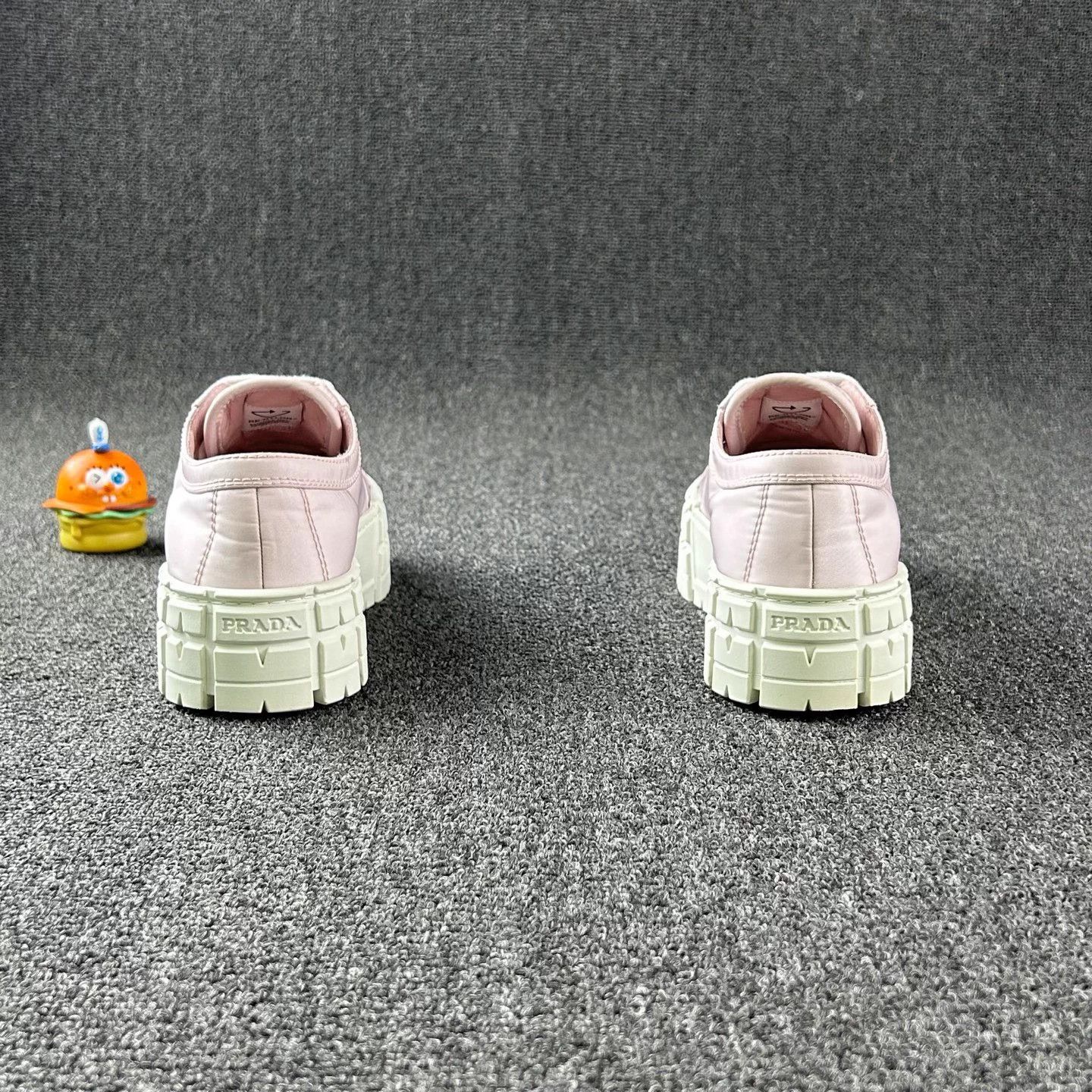 Prada Prada Pink Platform Cookie Sneakers 36 Triangle Logo Size US 6 / IT 36 - 5 Thumbnail