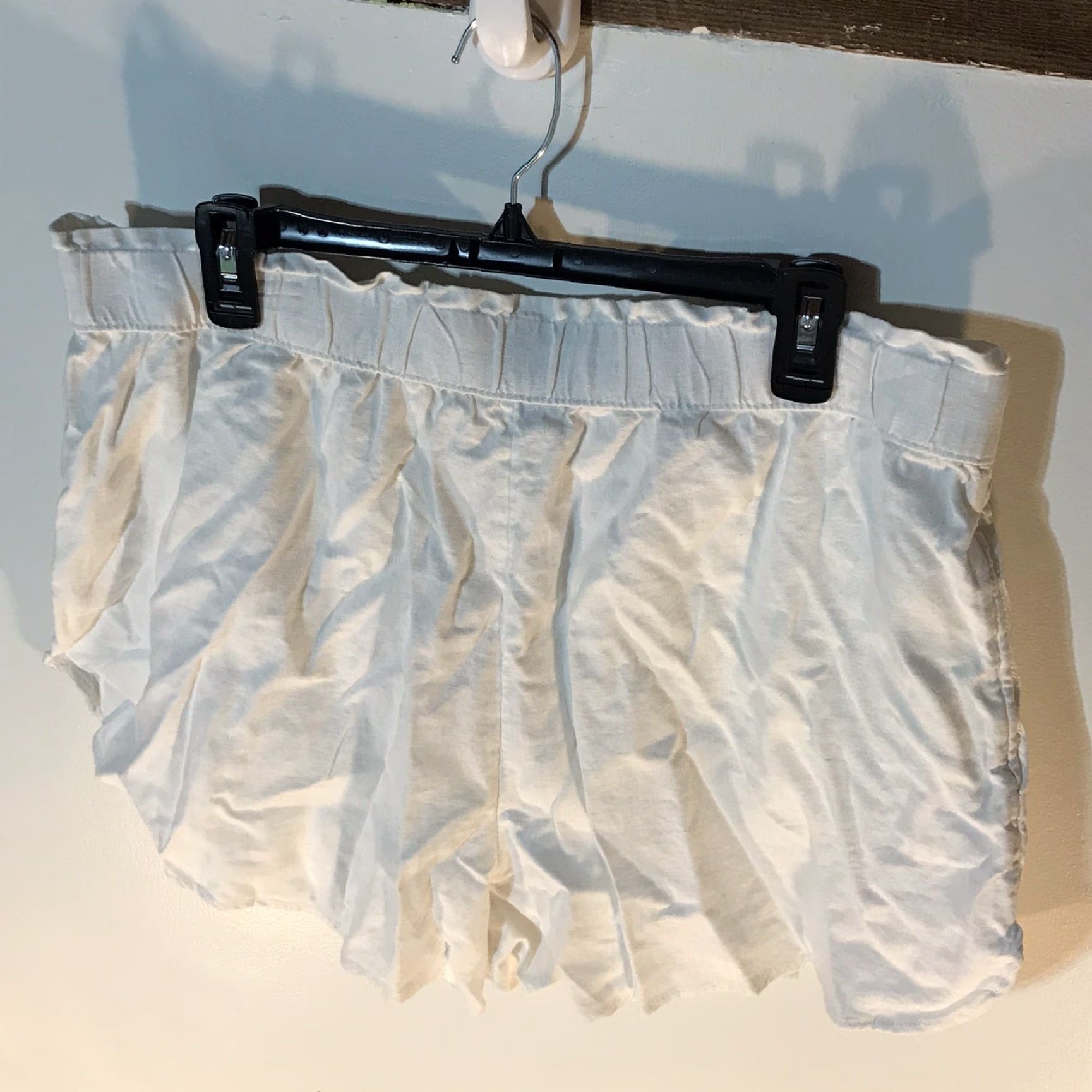 Vintage VINTAGE Universal Thread Women's Shorts Linen Rayon Blend White Plus 2XL Casual Summer Size 40" / US 18 - 2 Thumbnail