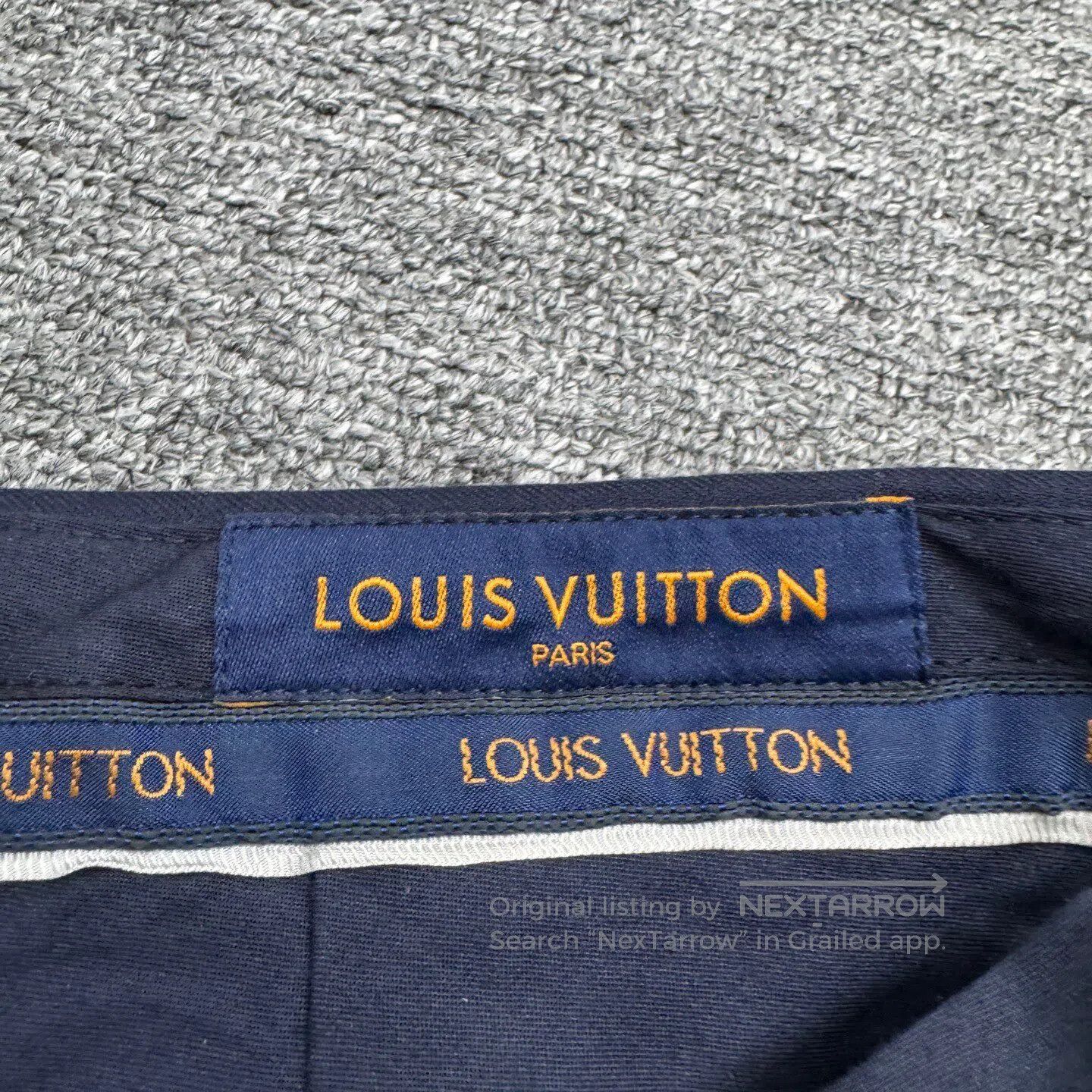 Louis Vuitton Louis Vuitton fully- printed with an old-school design; th Size US 38 / EU 54 - 3 Thumbnail