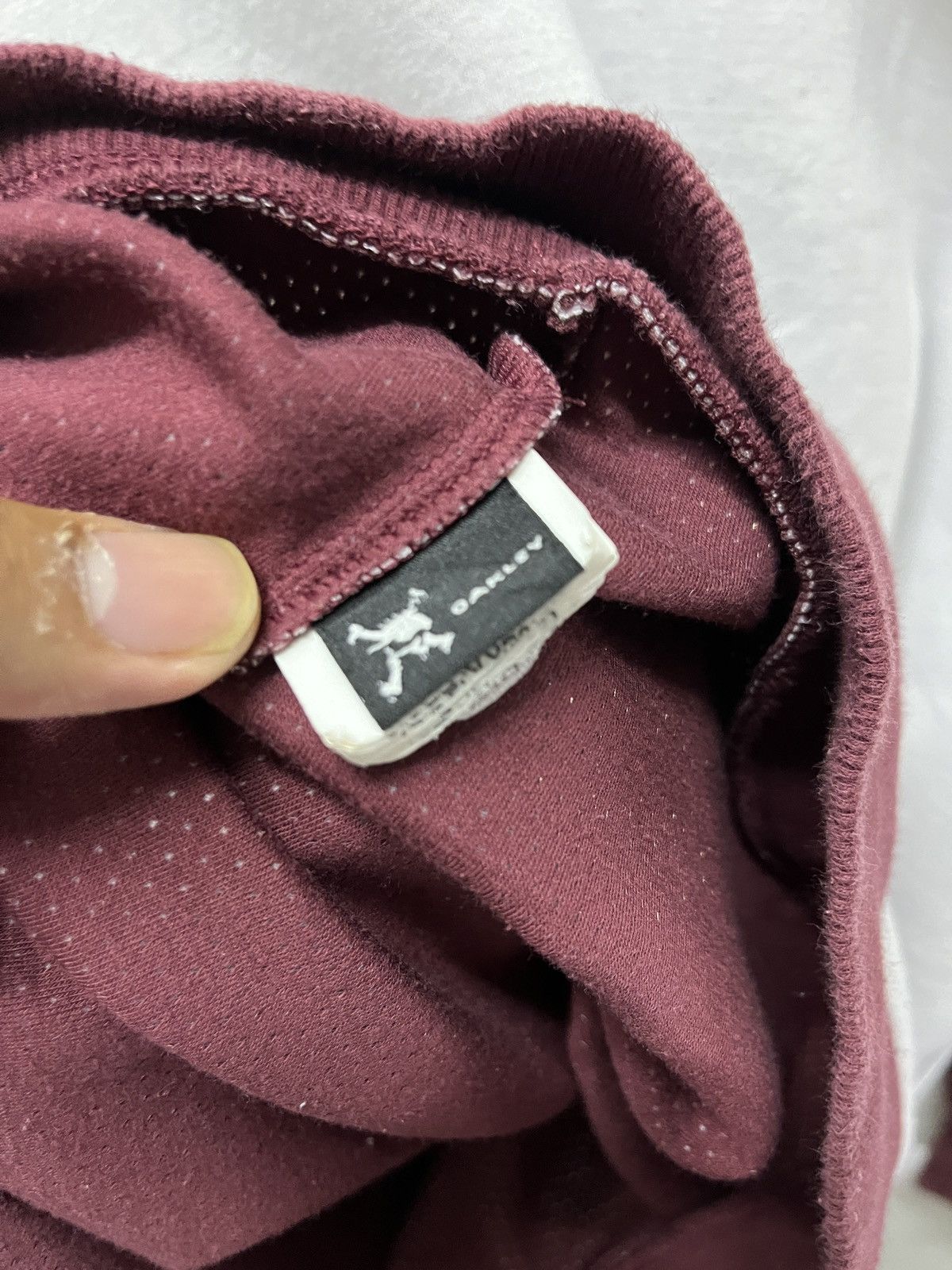 Oakley Vintage Oakley Hoodie Size US L / EU 52-54 / 3 - 8 Thumbnail