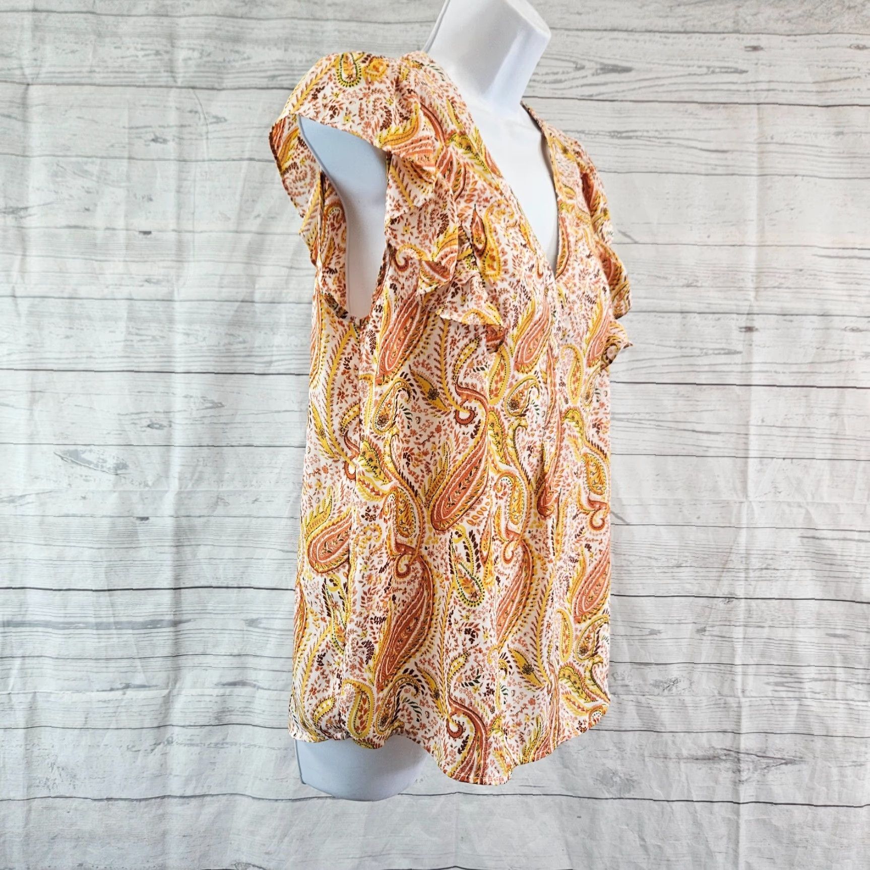 Vintage DR2 Daniel Rainn Womens Top Sz S Yellow Paisley V-Neck Flutter Sleeve Blouse Women Size S / US 4 / IT 40 - 3 Thumbnail
