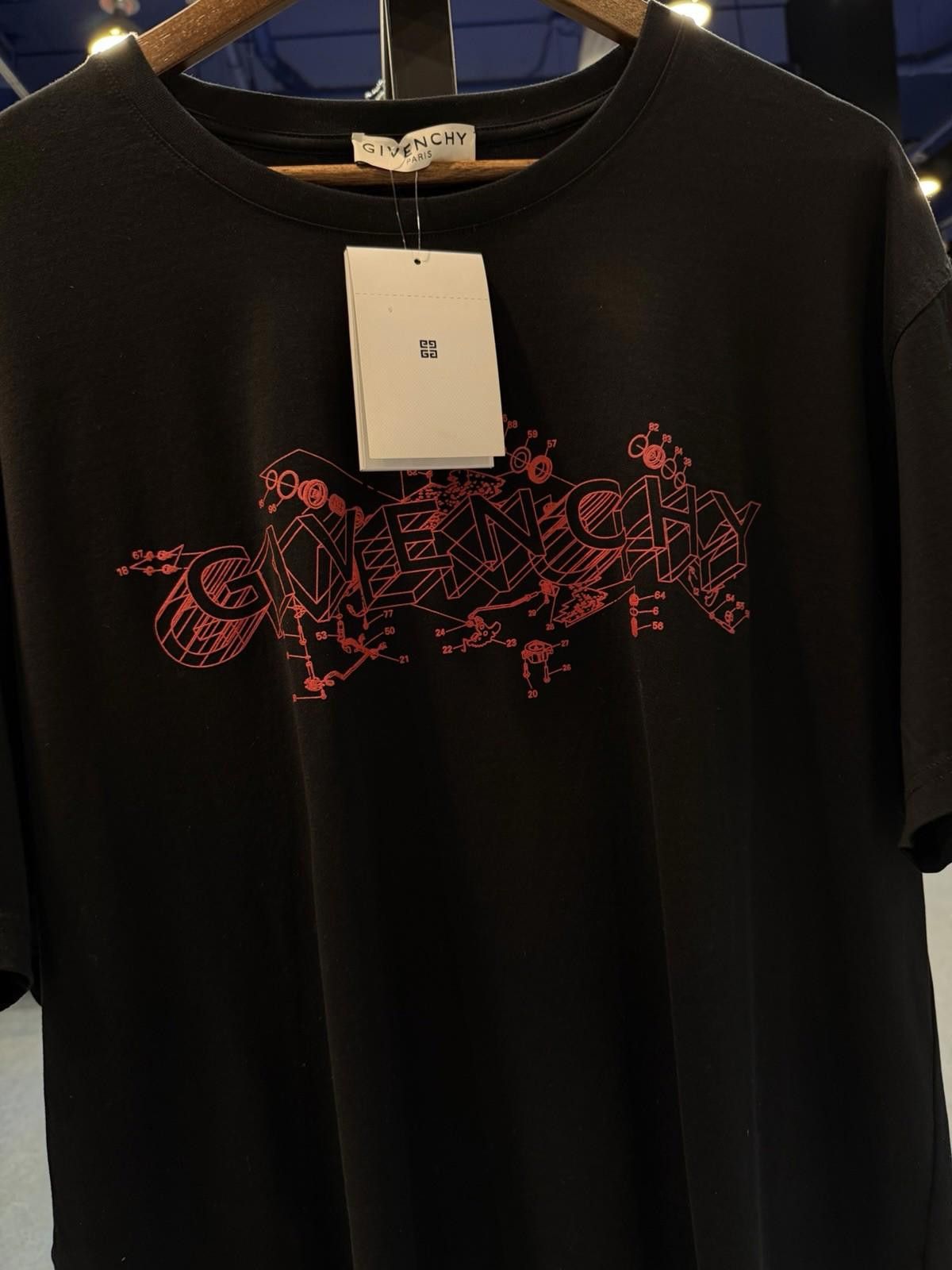 Givenchy Mens T-Shirt Givenchy Paris Black $550 Retail , Size XXL Size US XXL / EU 58 / 5 - 4 Thumbnail