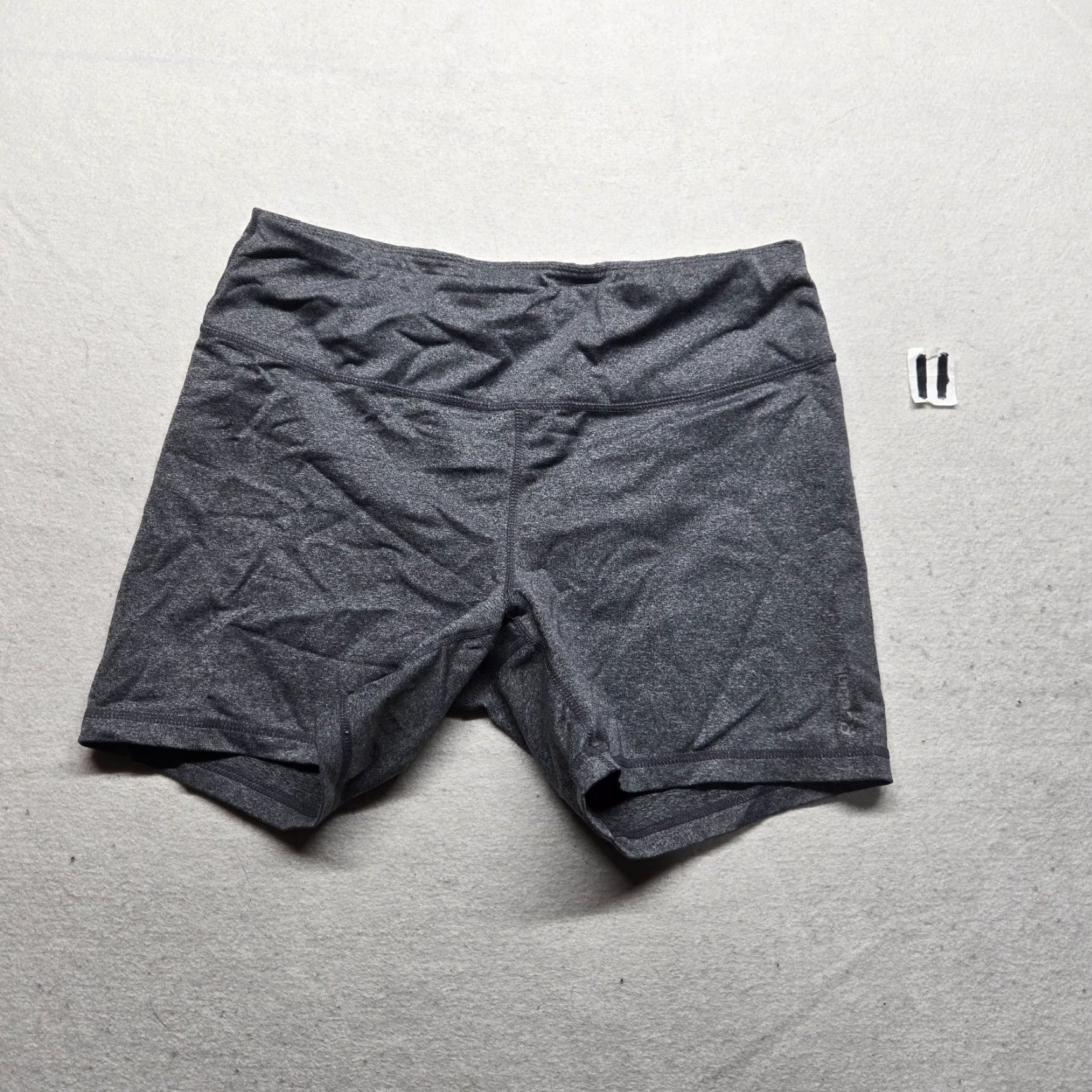 Reebok Reebok Athletic Shorts Women M Gray Running & Jogging Adult Medium Size 32" / US 10 / IT 46 - 2 Thumbnail