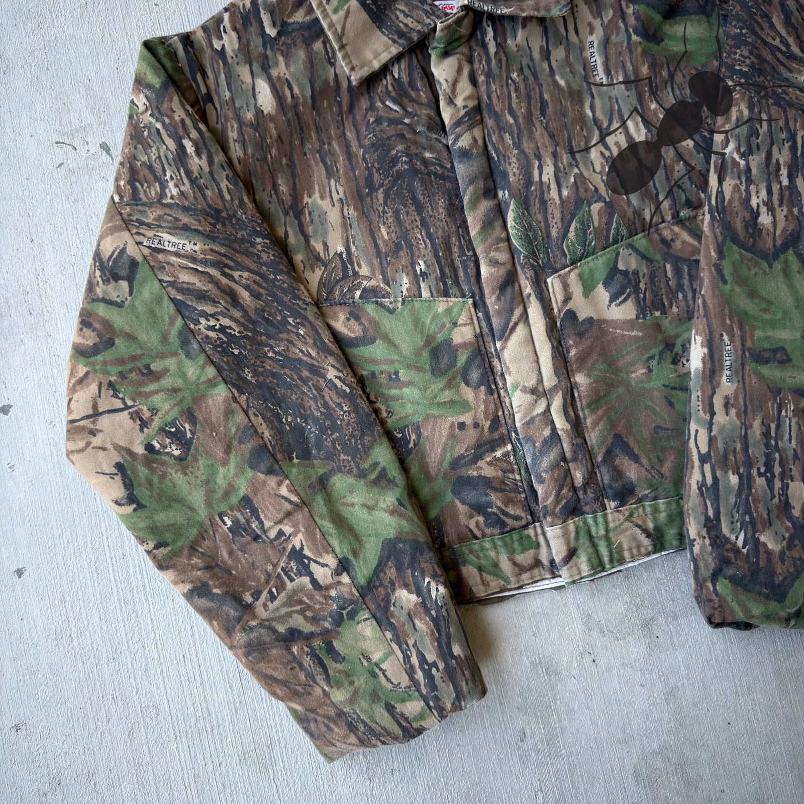 Carhartt × Vintage Walls realtree camo cropped work wear jacket Size US M / EU 48-50 / 2 - 2 Thumbnail