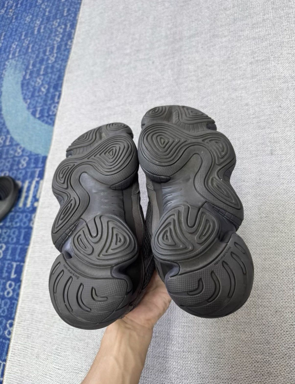 Adidas Adidas Yeezy 500 Utility Black K37 Size US 9 / EU 42 - 5 Thumbnail