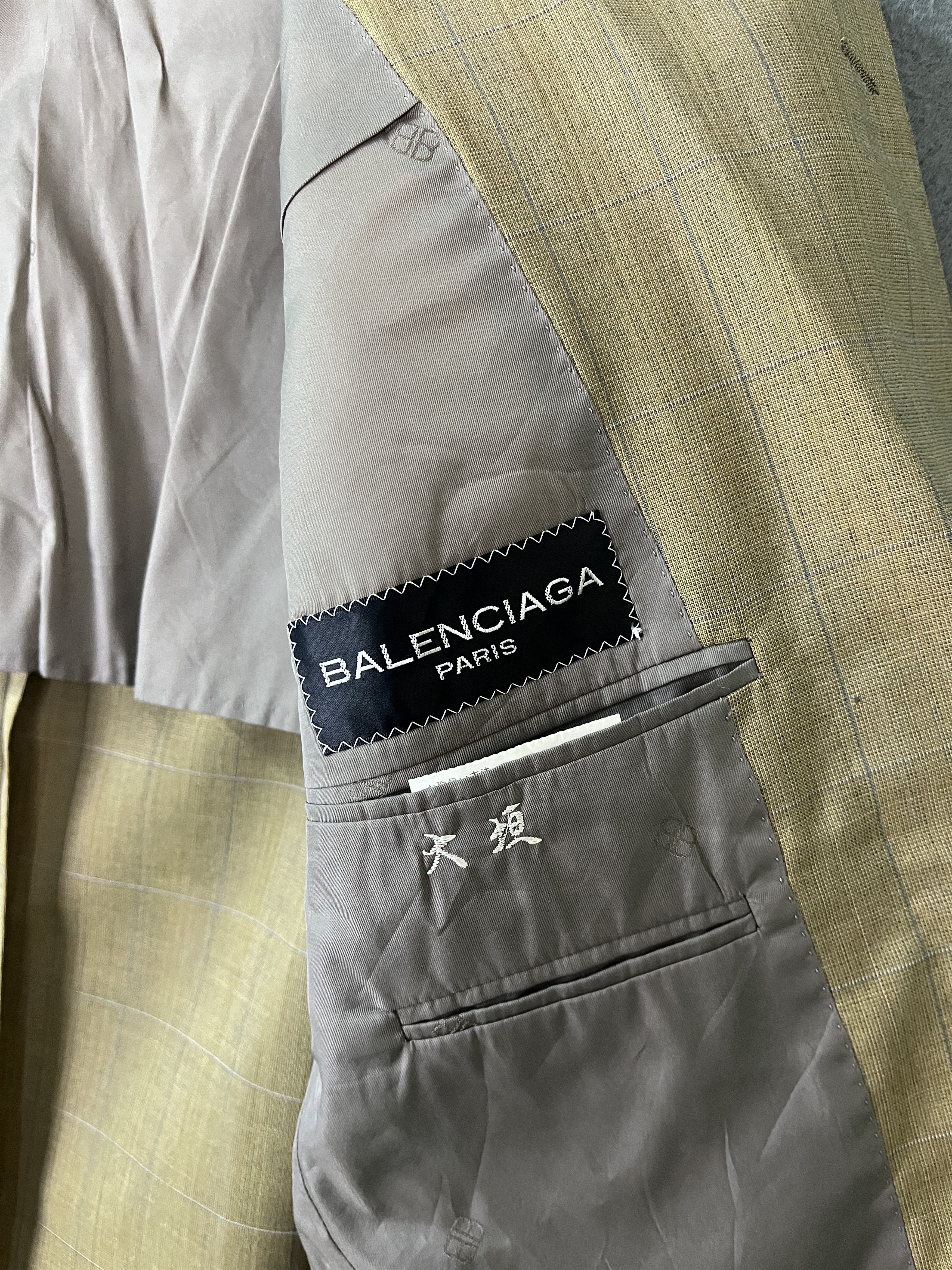 Balenciaga Balenciaga Paris Plaid Blazer Made in Japan Size 42R - 8 Thumbnail