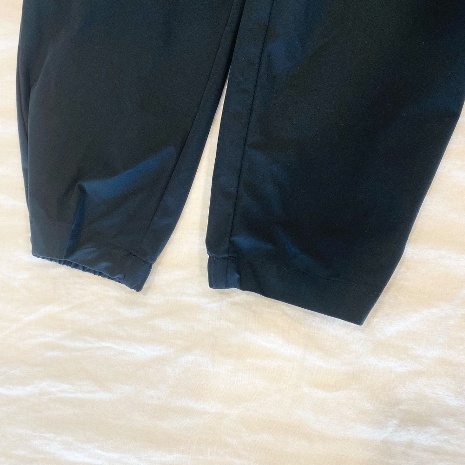 Banana Republic Banana Republic Men's Motion Tech Hybrid Pant Jogger - 32x30 Size US 32 / EU 48 - 10 Thumbnail