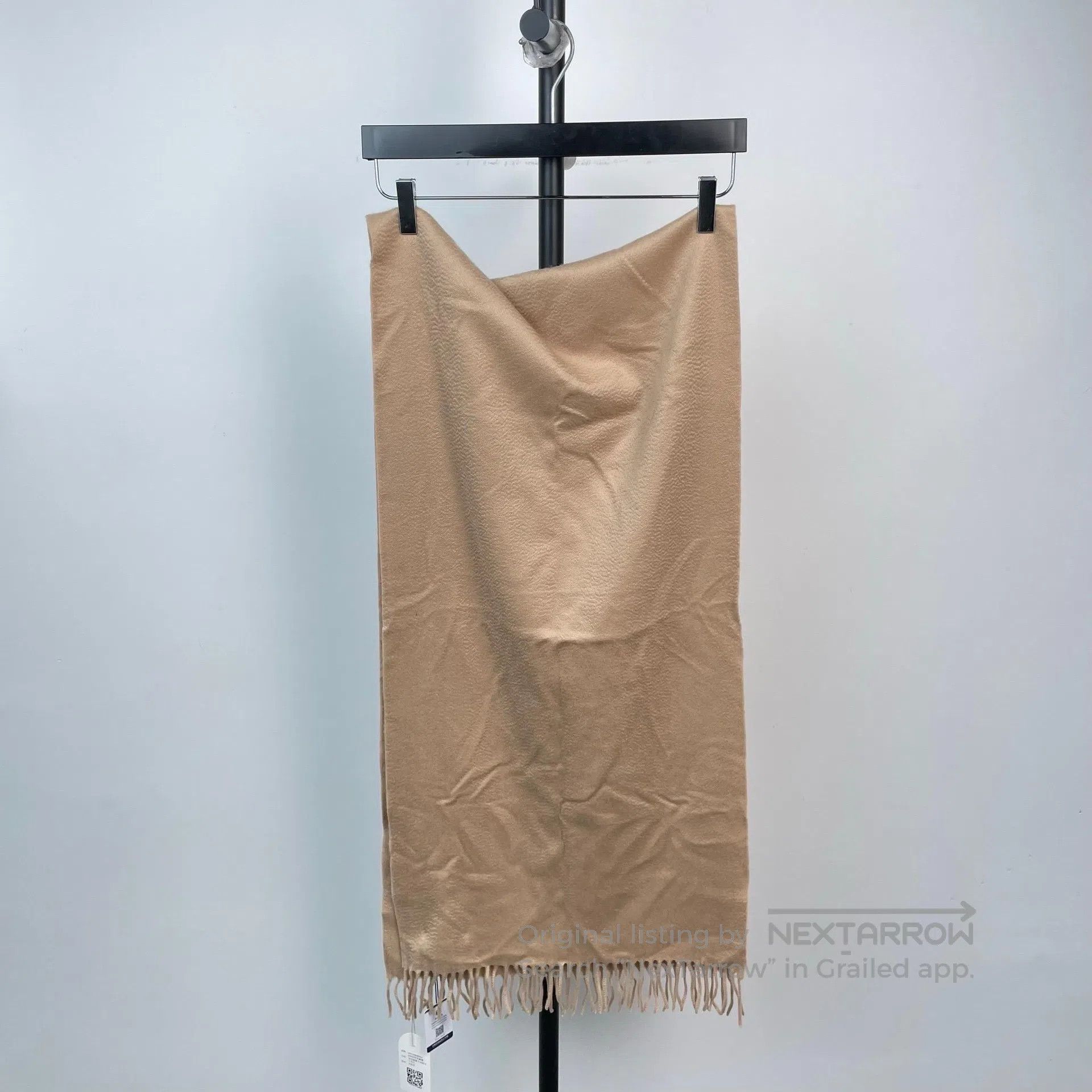 Loro Piana LORO PIANA Khaki fringed badge pattern mulberry silk cashm Size ONE SIZE - 2 Thumbnail