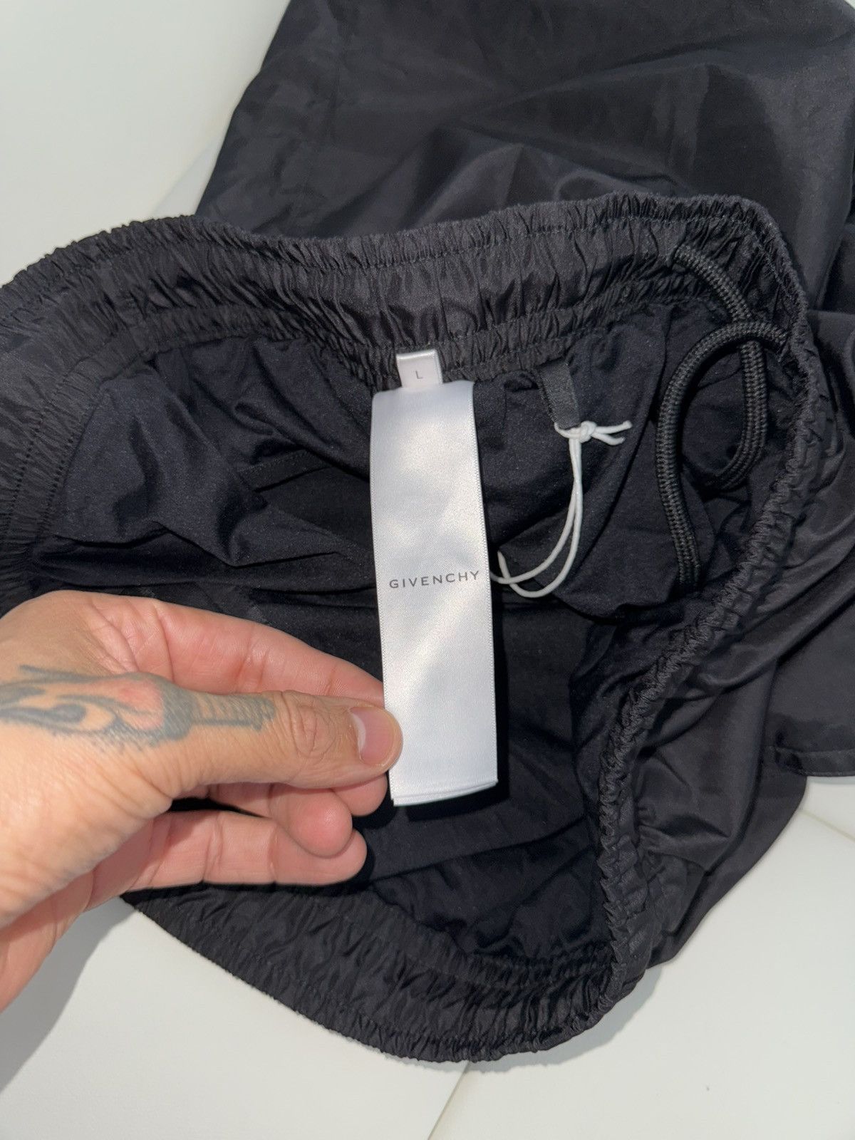 Givenchy Logo swim shorts Size US 34 / EU 50 - 3 Thumbnail