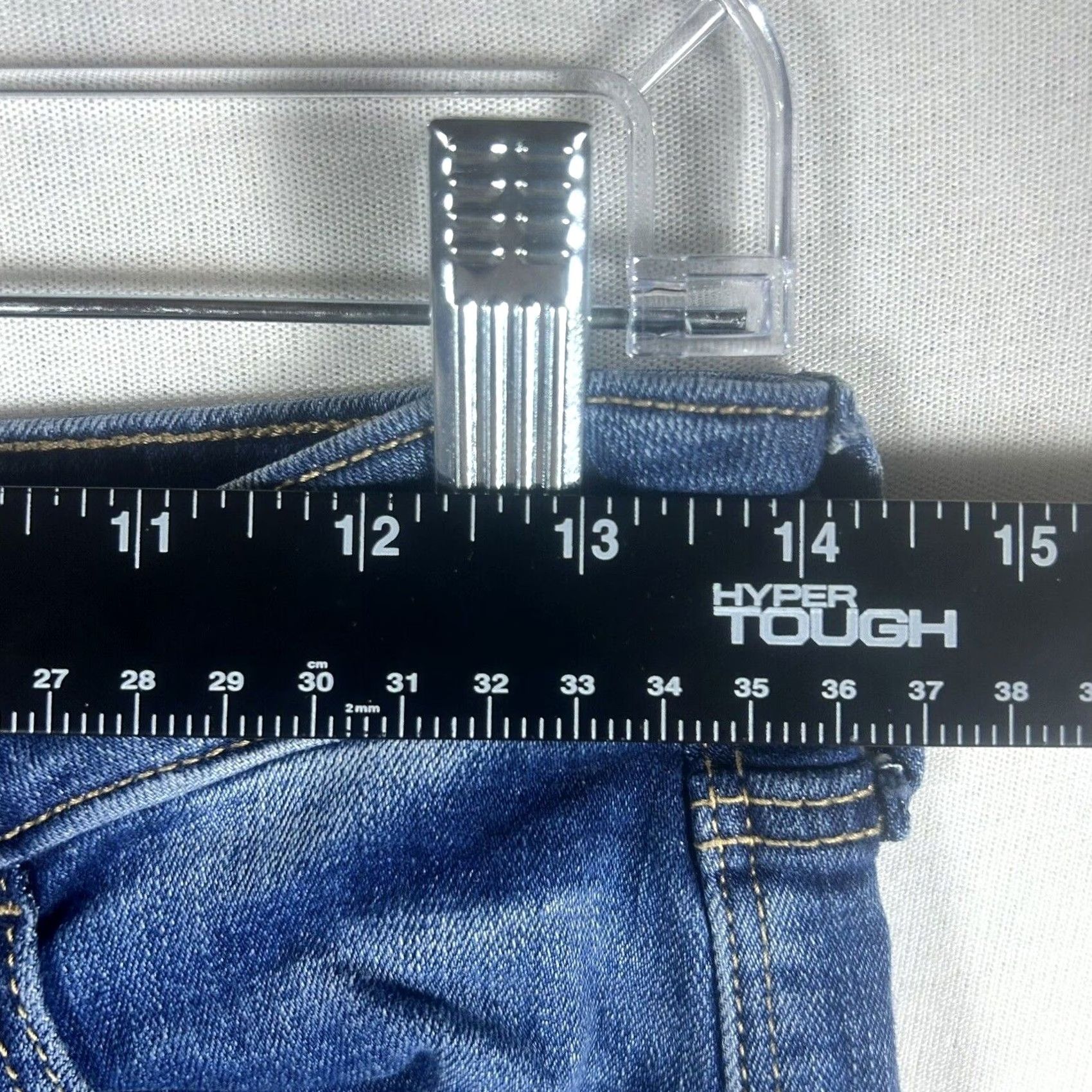 Old Navy Old Navy Rockstar Super Skinny High Rise Jeans Sz 6 Secret Slim Pockets Raw Hem Jeans Women Regular Blue Medium Denim Slim Button 6 Size 28" / US 6 / IT 42 - 4 Thumbnail
