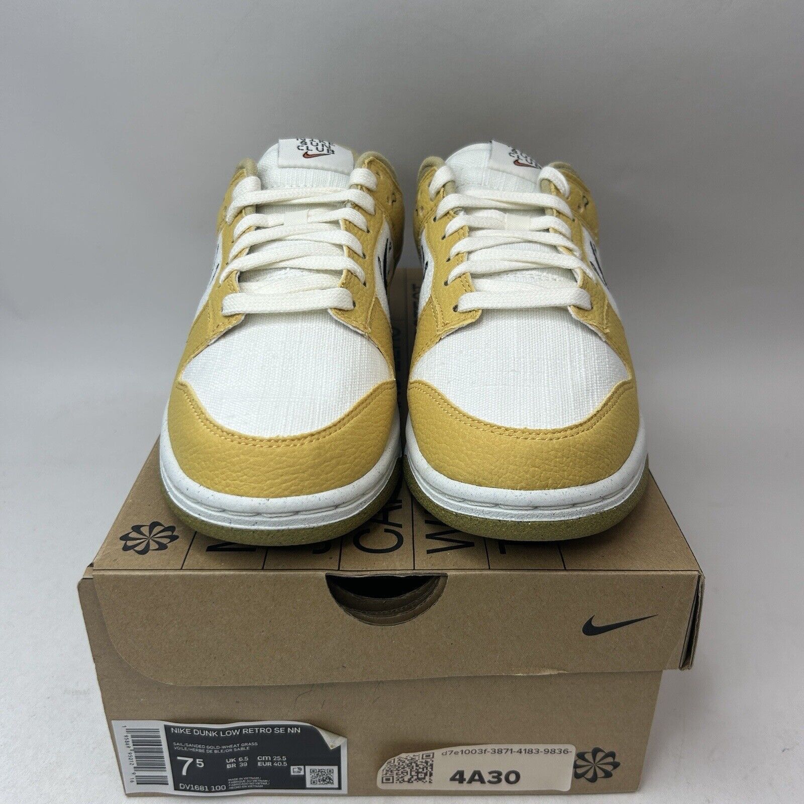 Nike Nike Dunk Low Retro SE Next Nature “Sun Club” 2024 Size US 9 / IT 39 - 2 Thumbnail