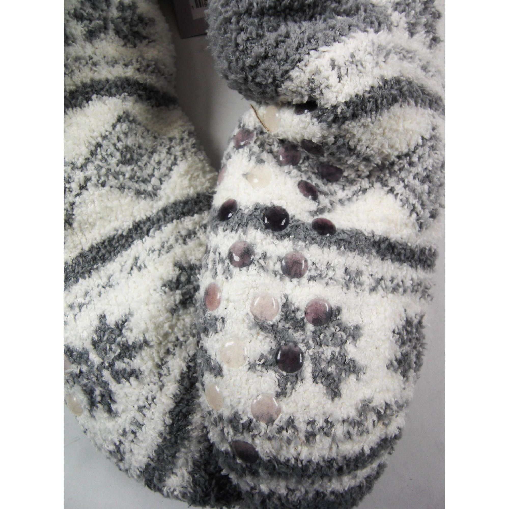 Other Fuzzy Socks Super Soft Fluffy Winter Warm Cozy Sleeping Slip Size ONE SIZE - 1 Thumbnail