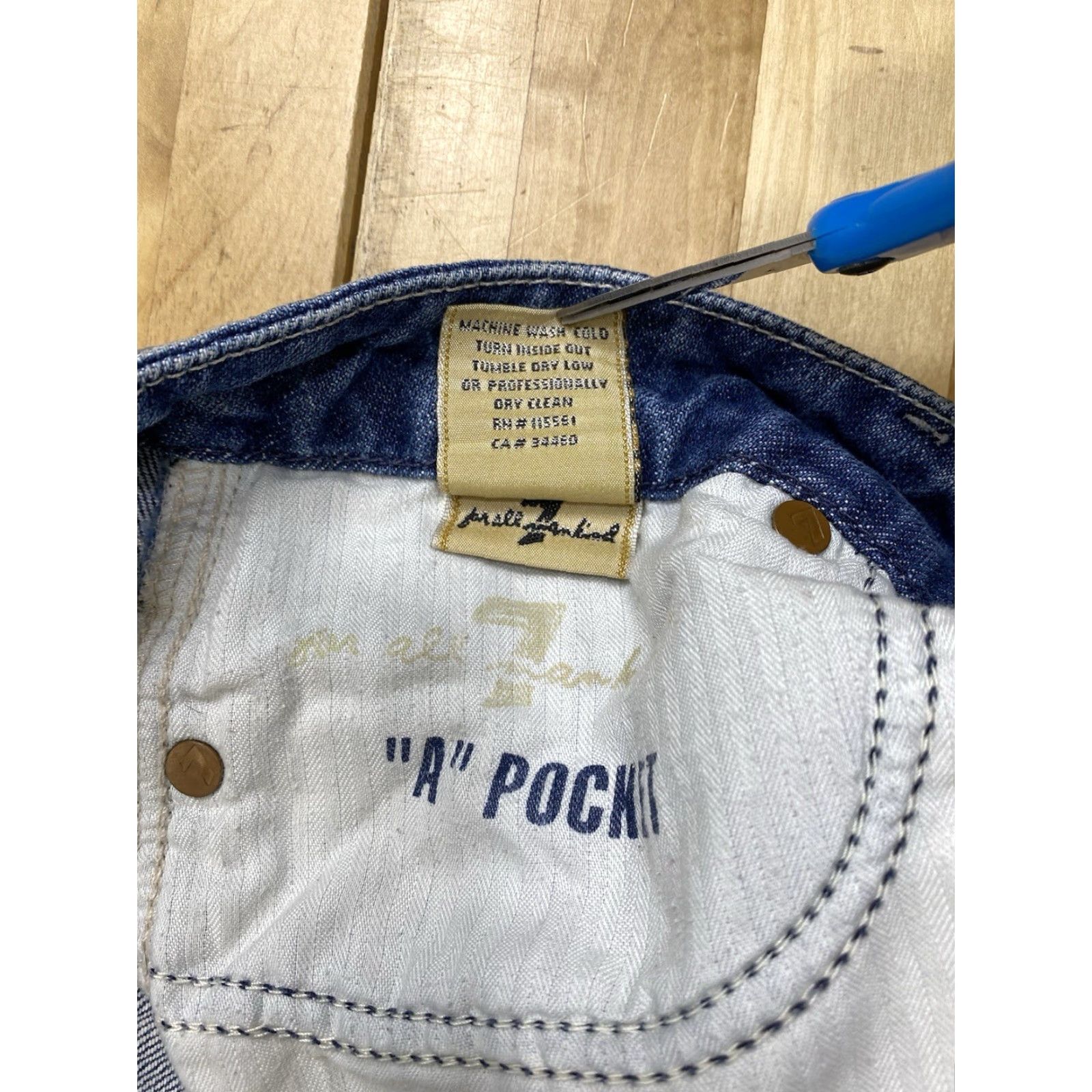 7 For All Mankind VINTAGE 7 For All Mankind A Pocket Denim Jeans Womens 27 Blue Light Wash Bootcut Pockets Jeans Womens 27 Blue Light Wash Size 27" / US 4 / IT 40 - 5 Thumbnail